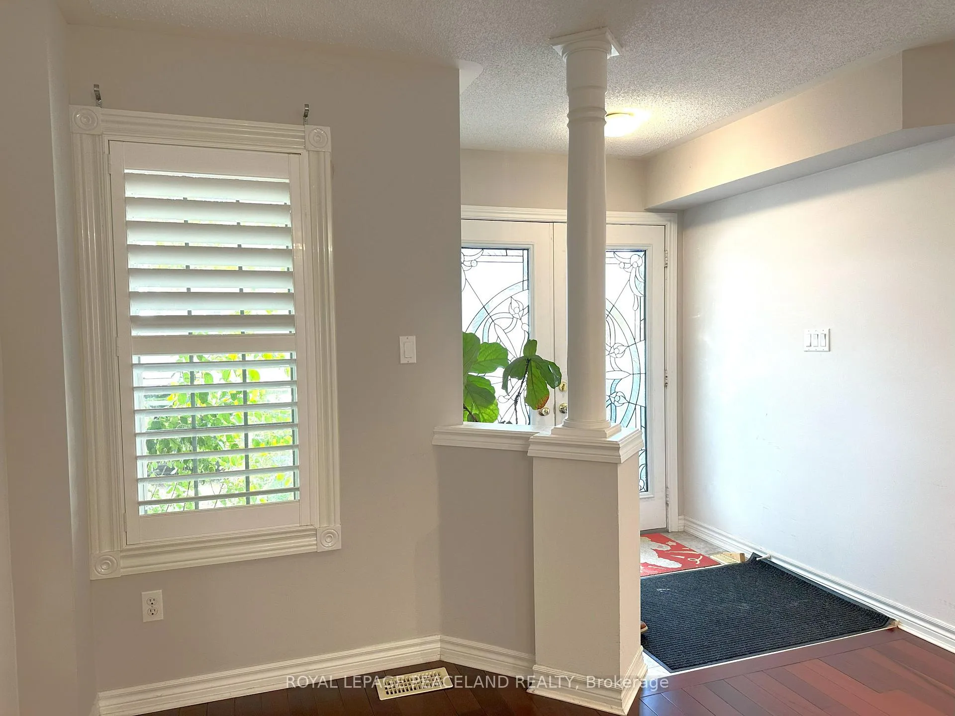 Photo 5 of 77 Harry Cook Drive, Markham, Village Green-South Unionville — HOMEH