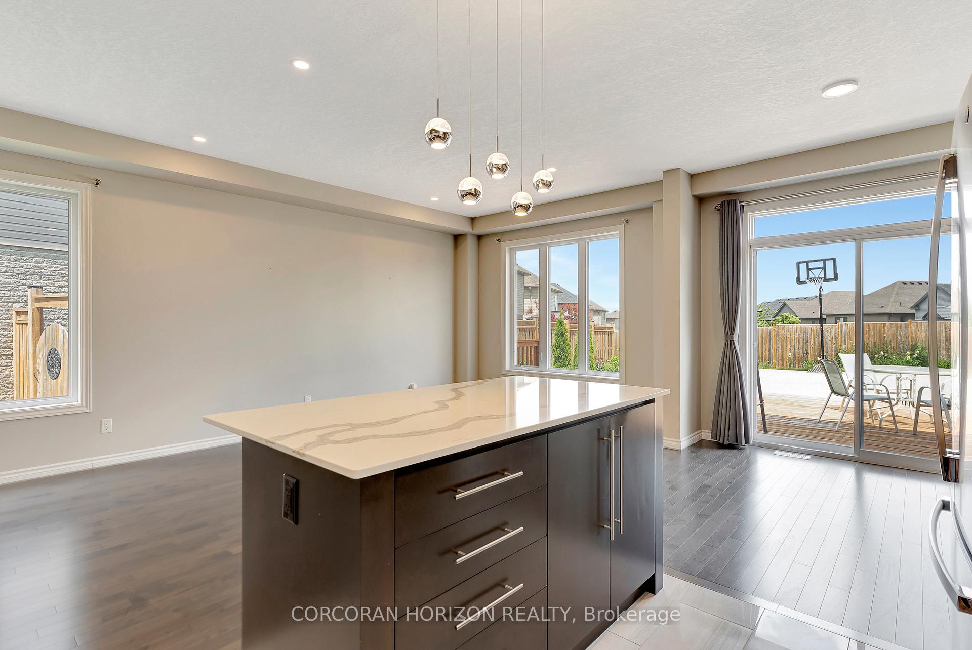 Photo 11 of 179 Templewood Drive, Kitchener — HOMEH