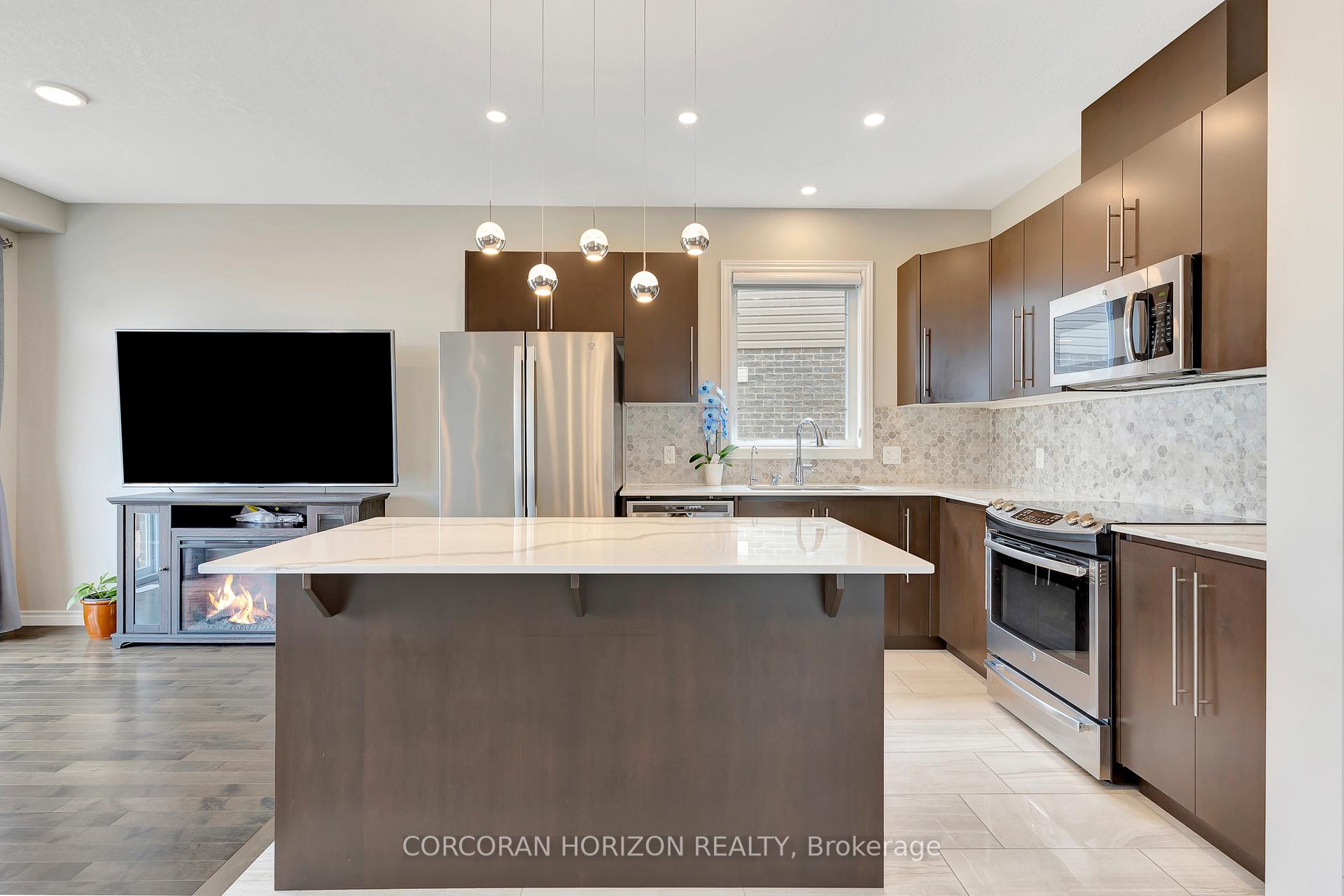 Photo 12 of 179 Templewood Drive, Kitchener — HOMEH