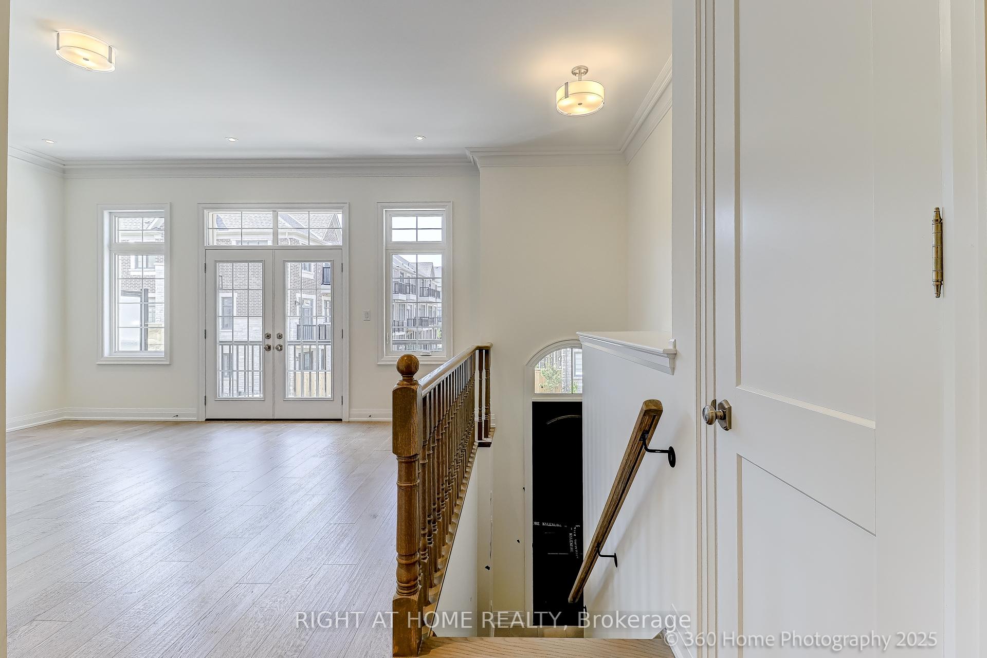 Photo 13 of 33 West Village Lane, Markham, Angus Glen — HOMEH
