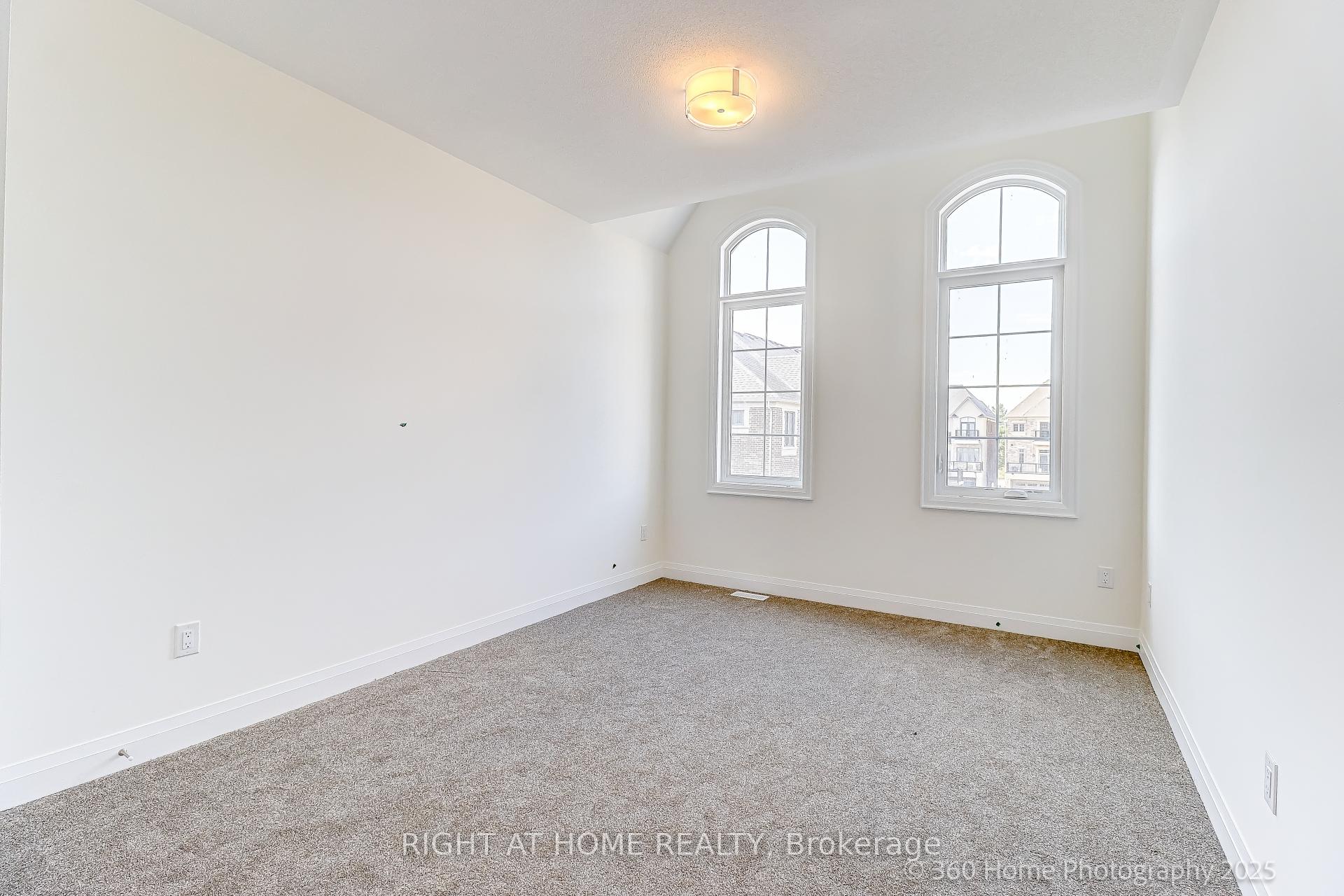 Photo 18 of 33 West Village Lane, Markham, Angus Glen — HOMEH