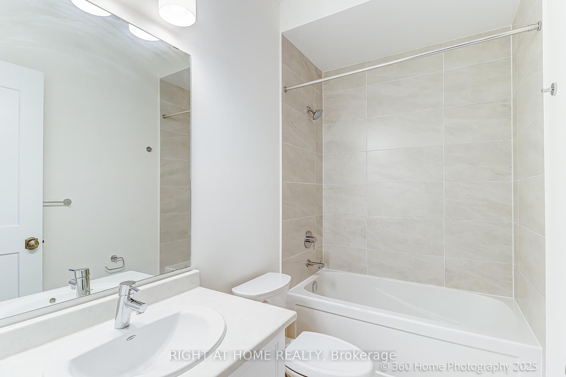 Photo 20 of 33 West Village Lane, Markham, Angus Glen — HOMEH