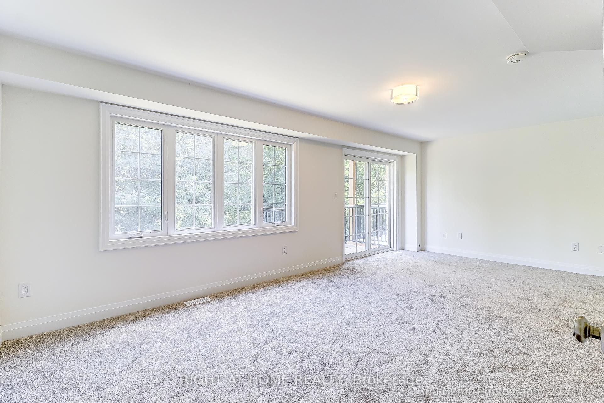 Photo 22 of 33 West Village Lane, Markham, Angus Glen — HOMEH