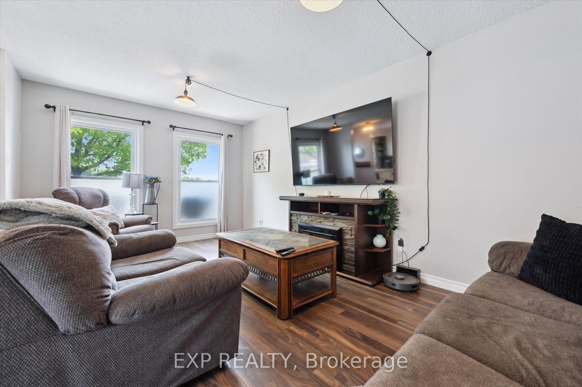 Photo 6 of 170 Natchez Road, Kitchener, Grand River North — HOMEH