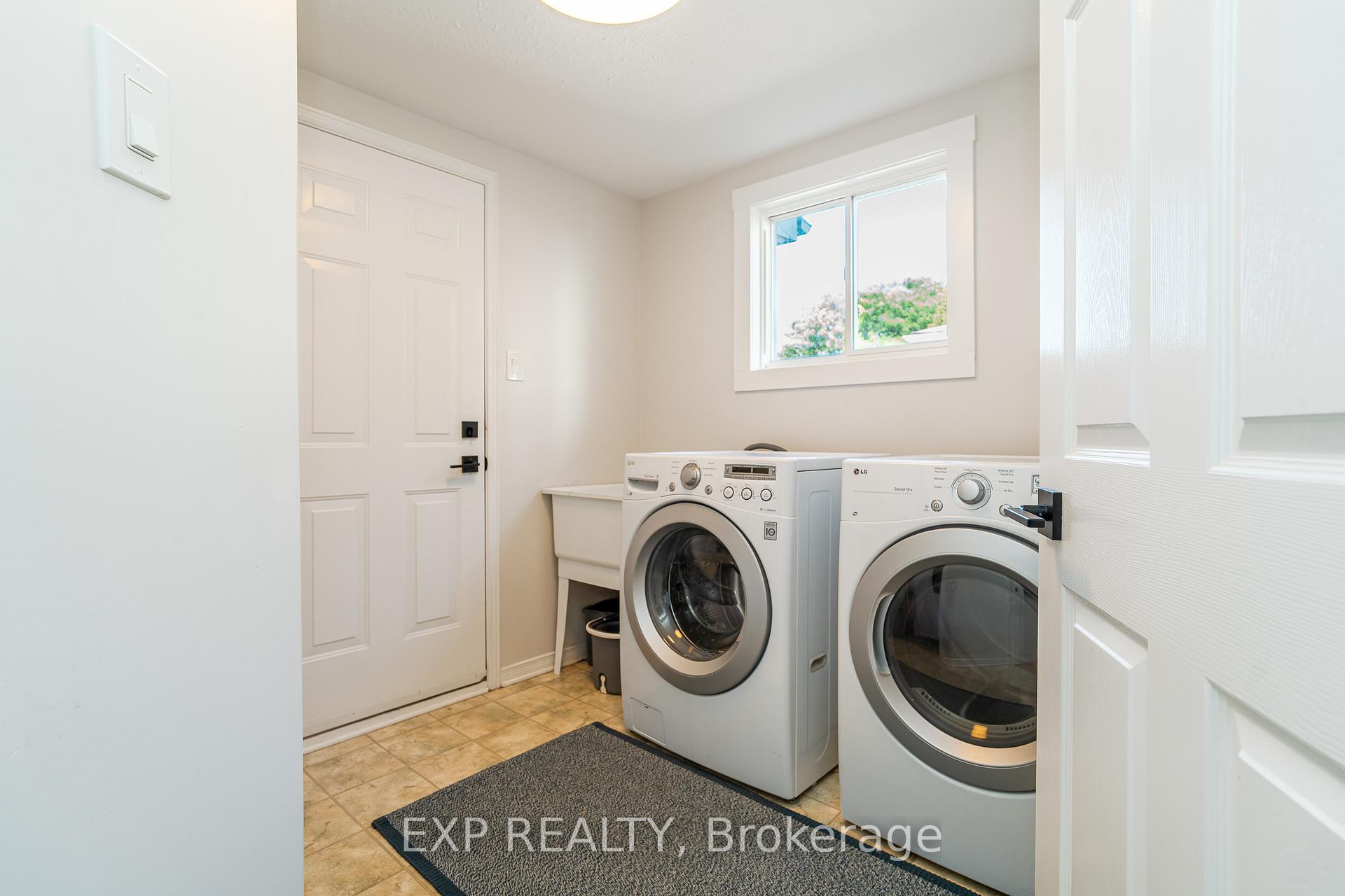 Photo 11 of 66 Newcastle Avenue, Ottawa, Kanata - Morgan's Grant/South March — HOMEH