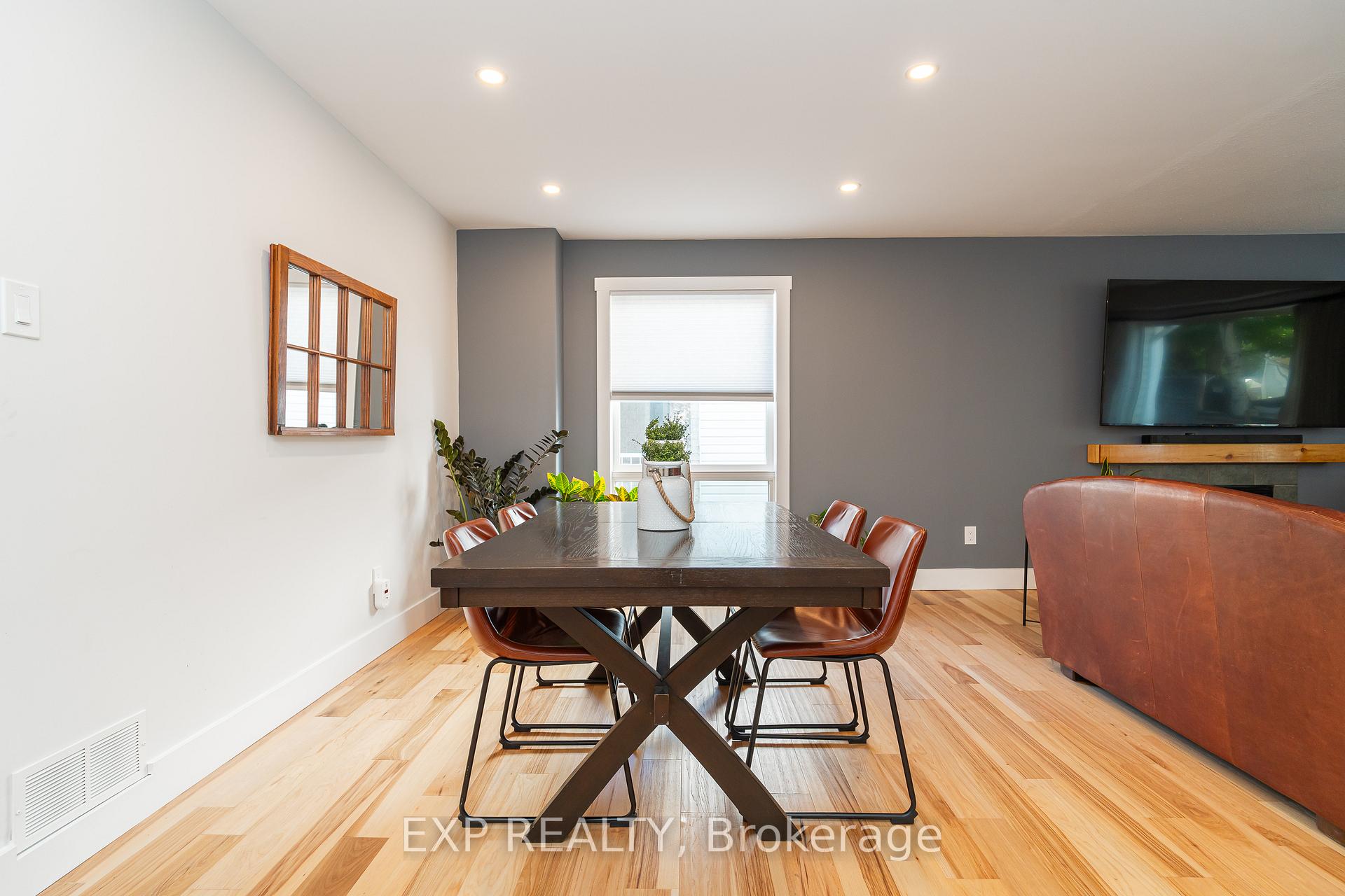 Photo 15 of 66 Newcastle Avenue, Ottawa, Kanata - Morgan's Grant/South March — HOMEH