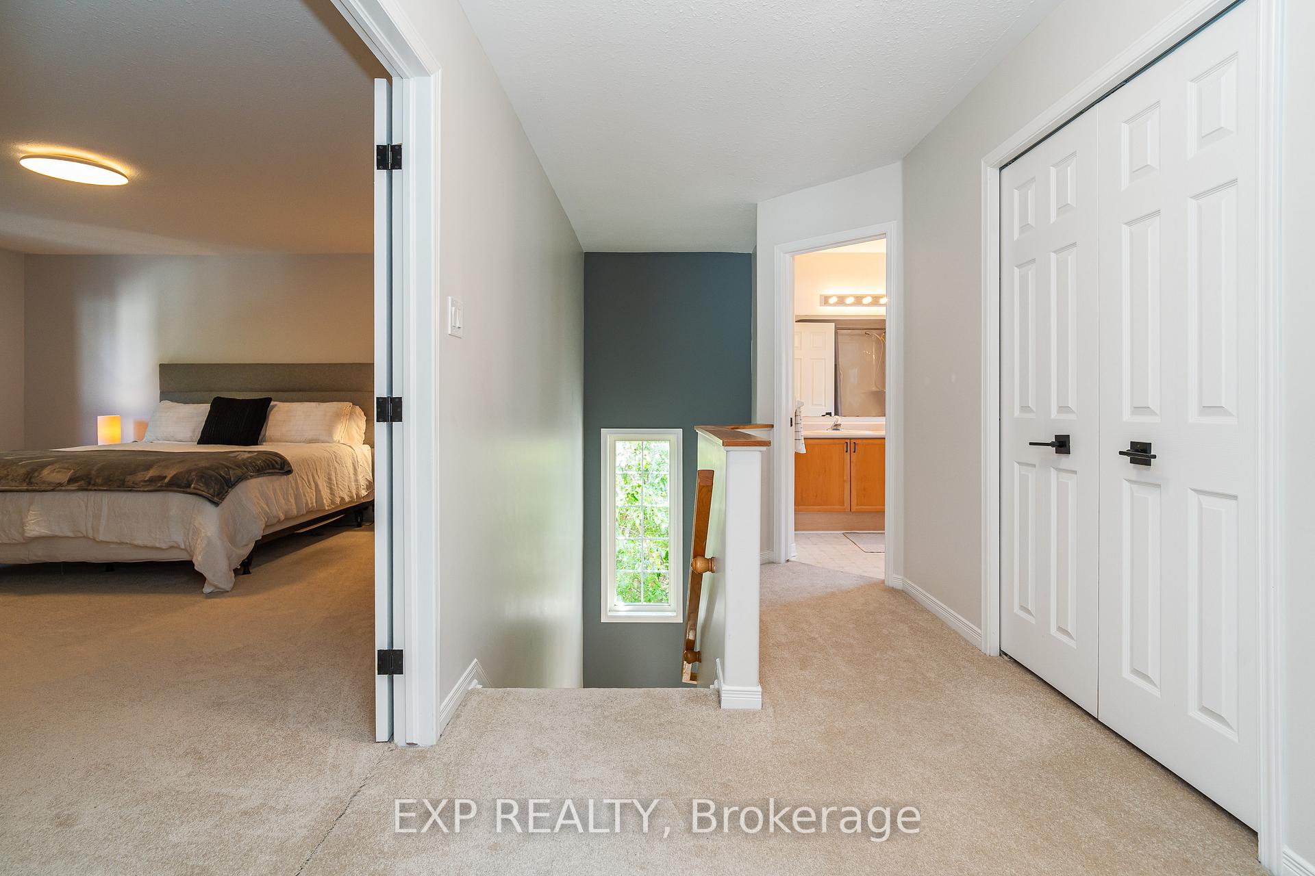 Photo 22 of 66 Newcastle Avenue, Ottawa, Kanata - Morgan's Grant/South March — HOMEH