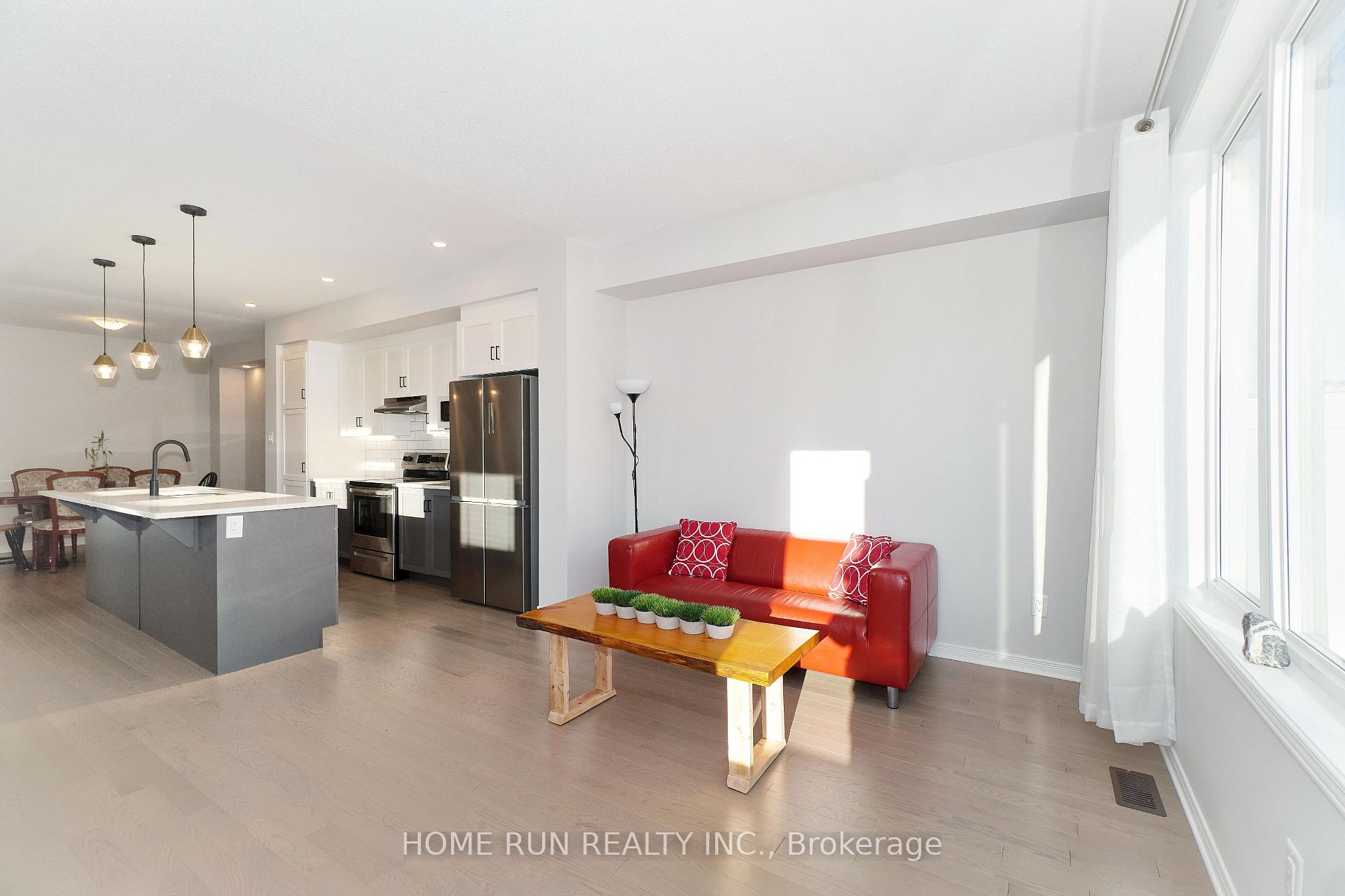Photo 12 of 848 Paseana Place, Ottawa, Kanata - Emerald Meadows/Trailwest — HOMEH