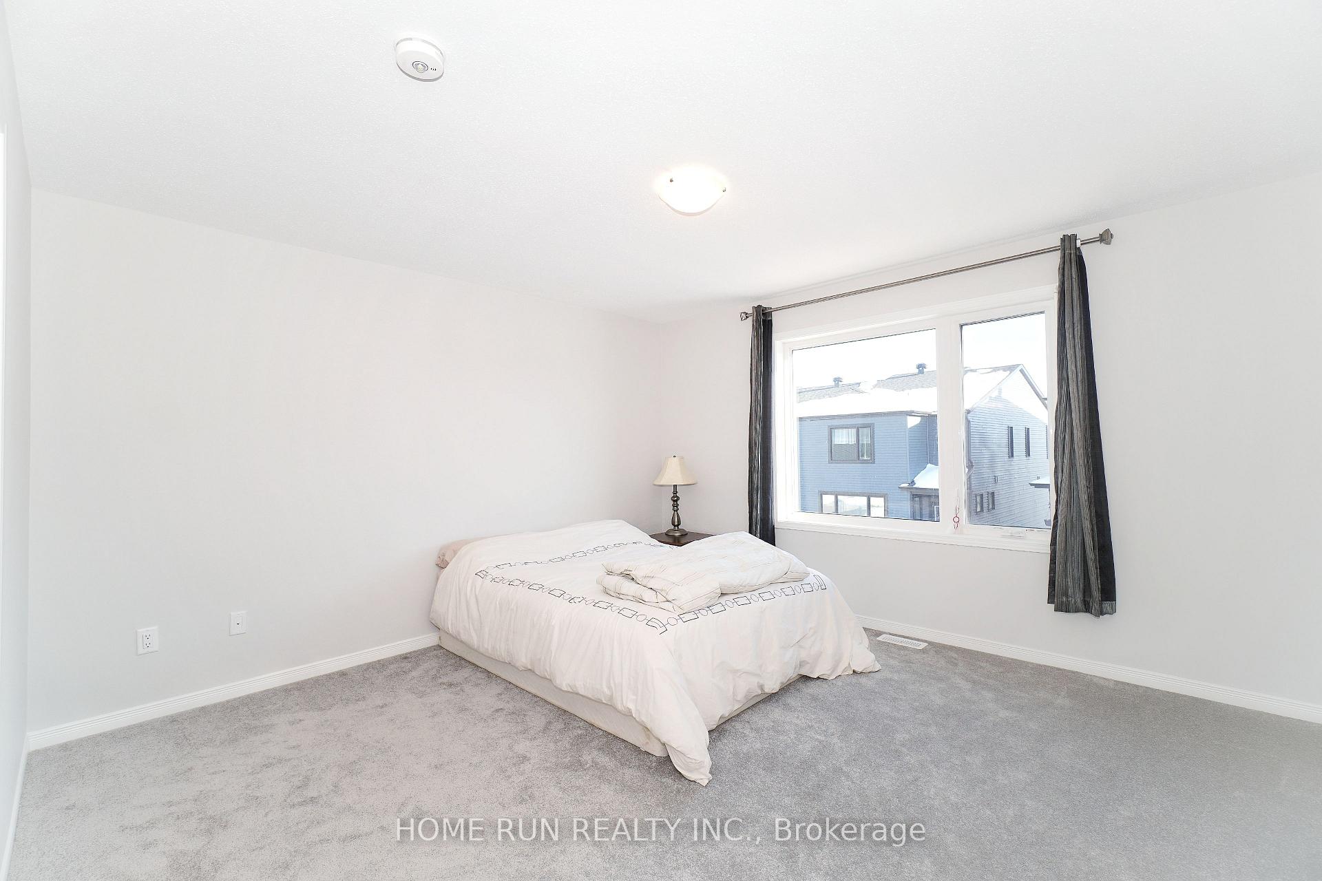 Photo 19 of 848 Paseana Place, Ottawa, Kanata - Emerald Meadows/Trailwest — HOMEH
