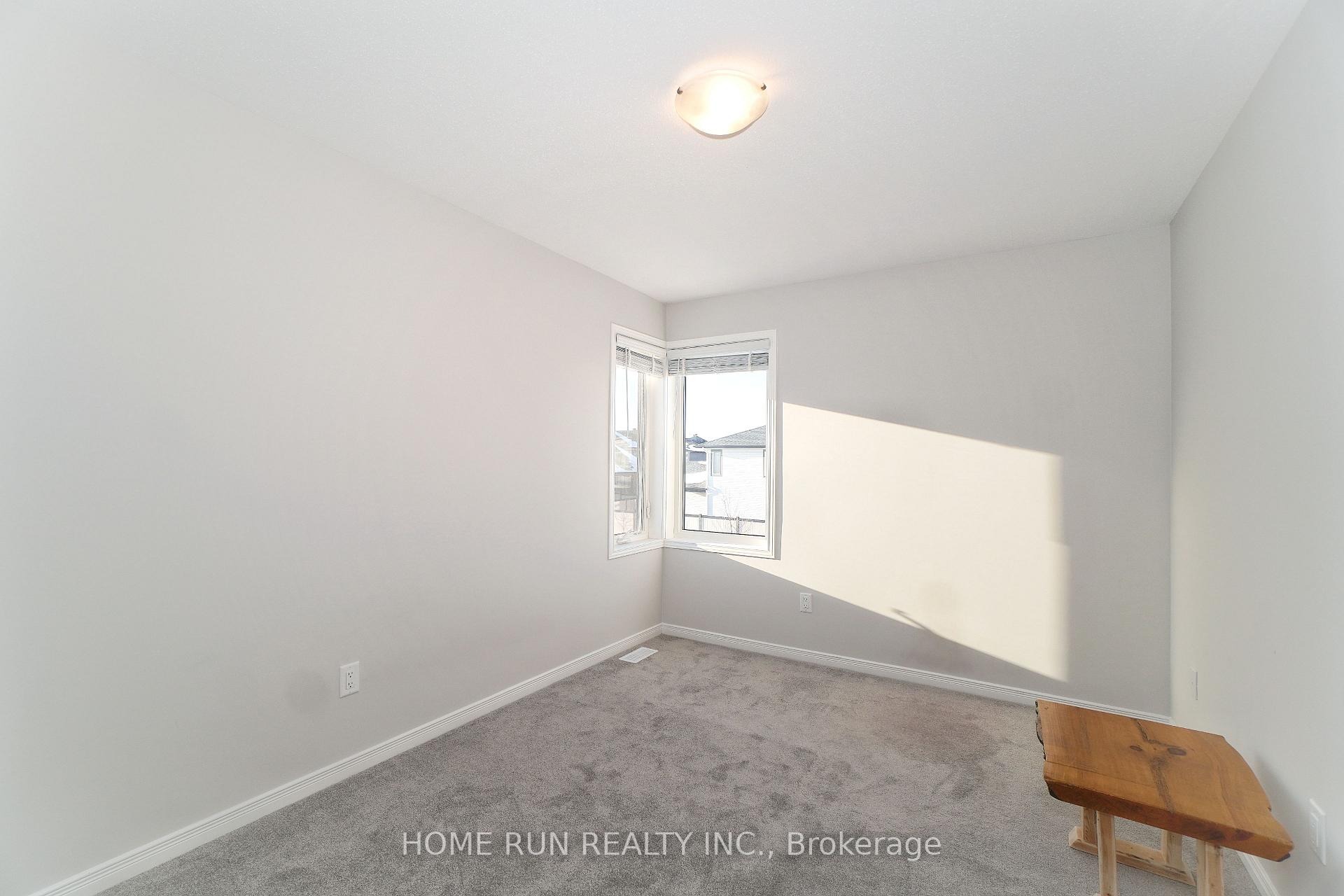 Photo 23 of 848 Paseana Place, Ottawa, Kanata - Emerald Meadows/Trailwest — HOMEH