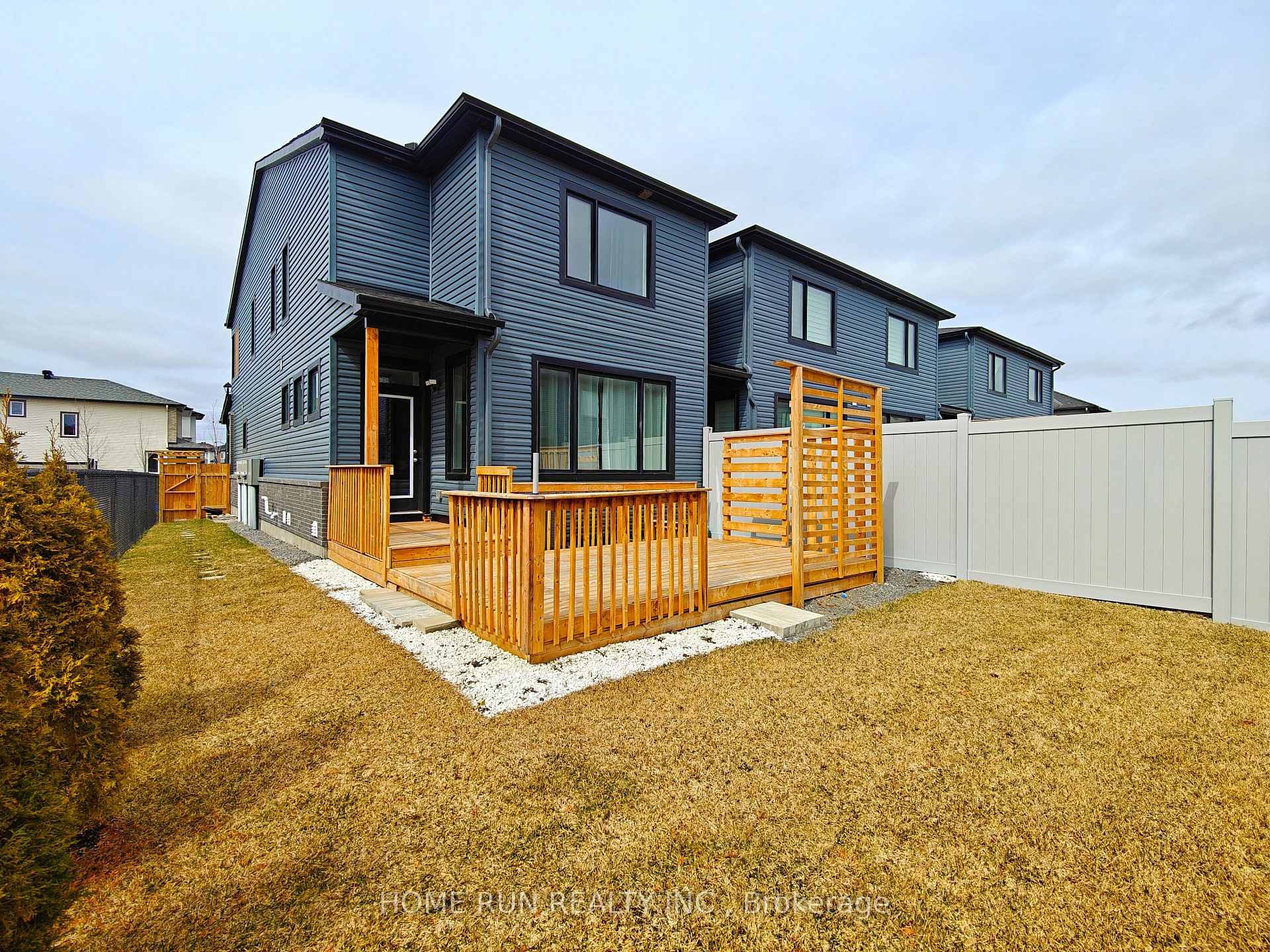 Photo 30 of 848 Paseana Place, Ottawa, Kanata - Emerald Meadows/Trailwest — HOMEH