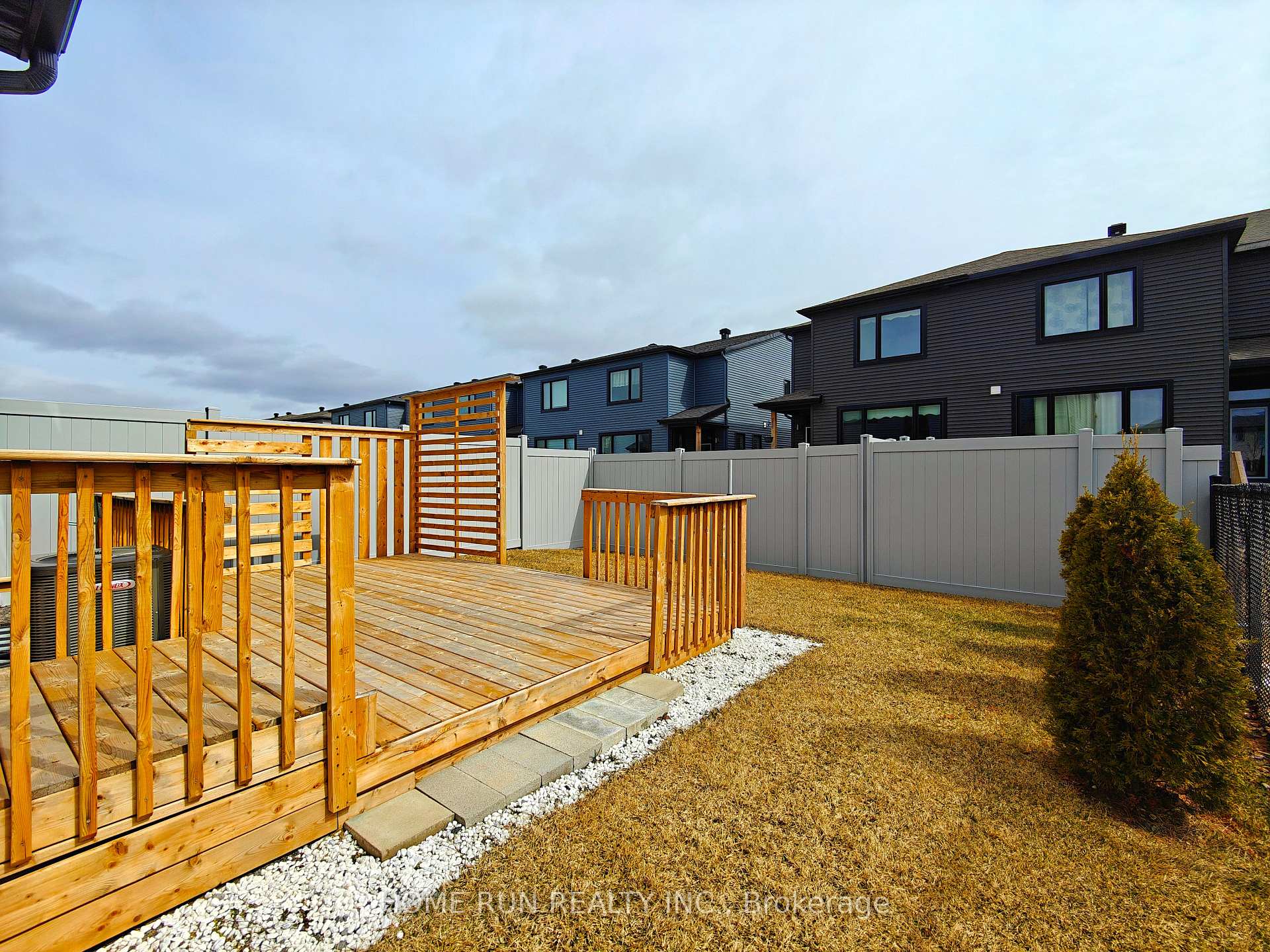 Photo 31 of 848 Paseana Place, Ottawa, Kanata - Emerald Meadows/Trailwest — HOMEH