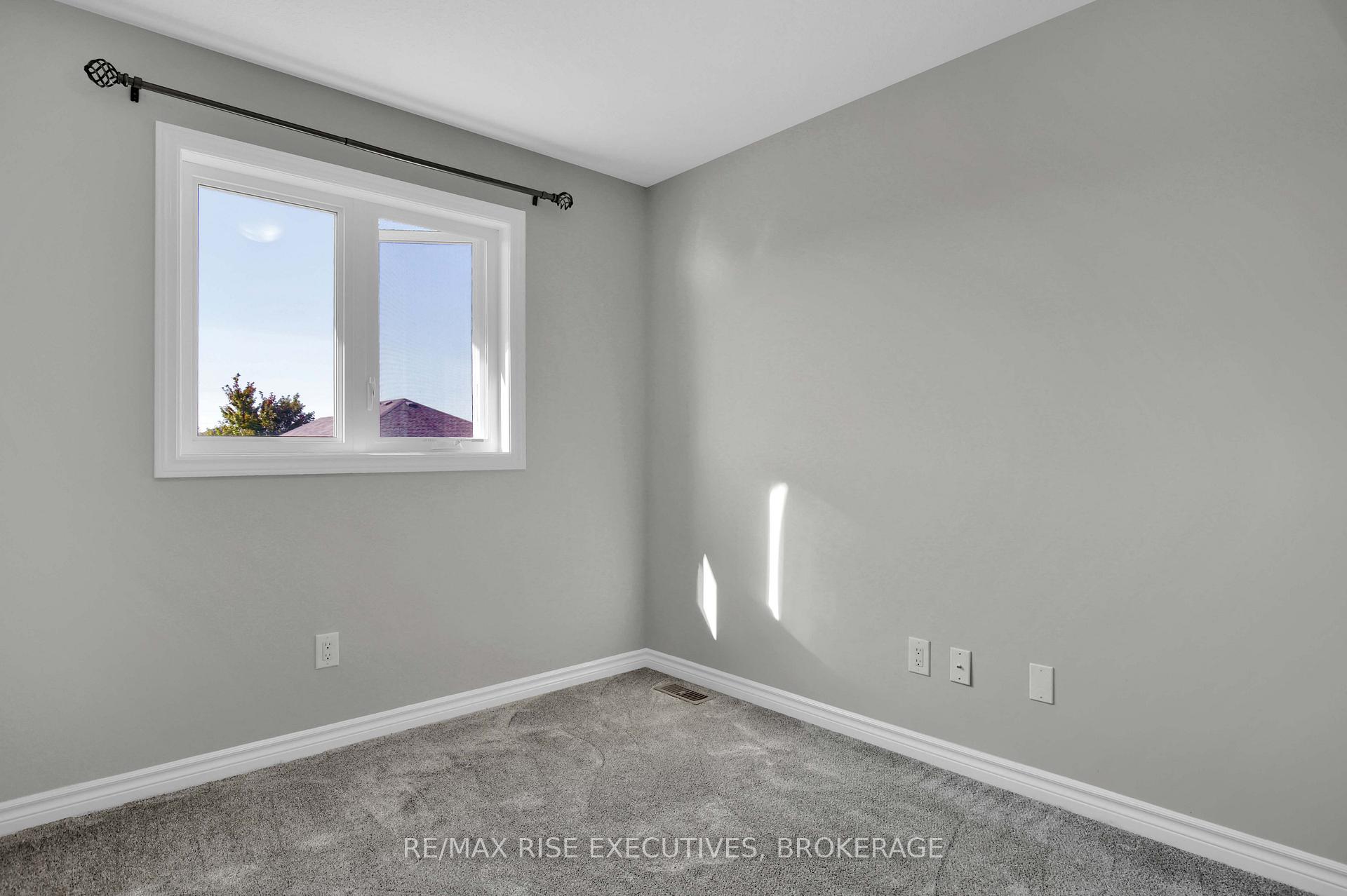 Photo 20 of 1435 Kendal Avenue, Kingston, City Northwest — HOMEH