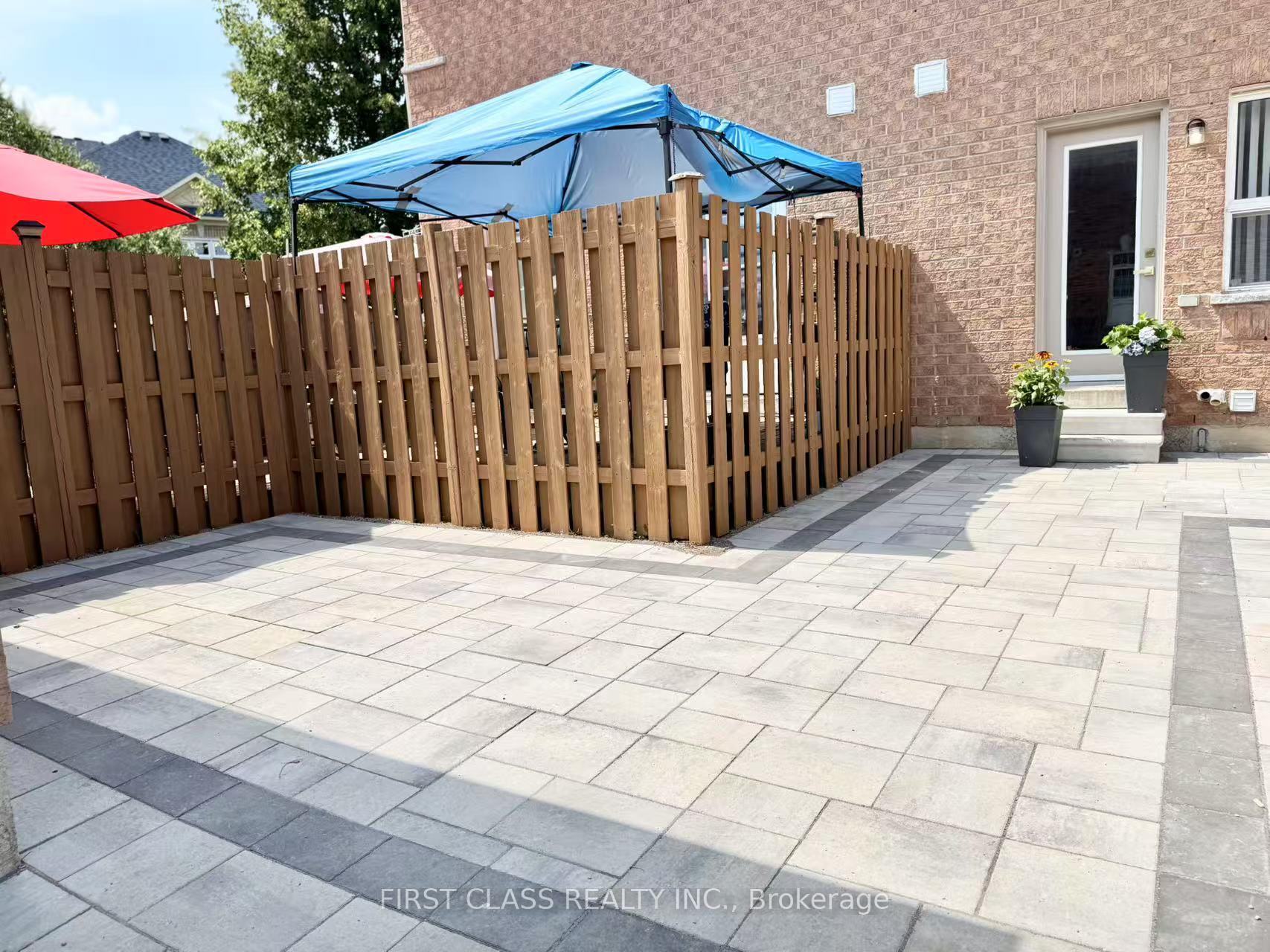 Photo 18 of 207 Bur Oak Avenue, Markham, Berczy — HOMEH