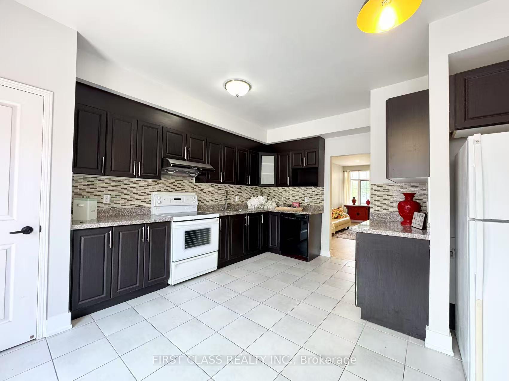 Photo 21 of 207 Bur Oak Avenue, Markham, Berczy — HOMEH