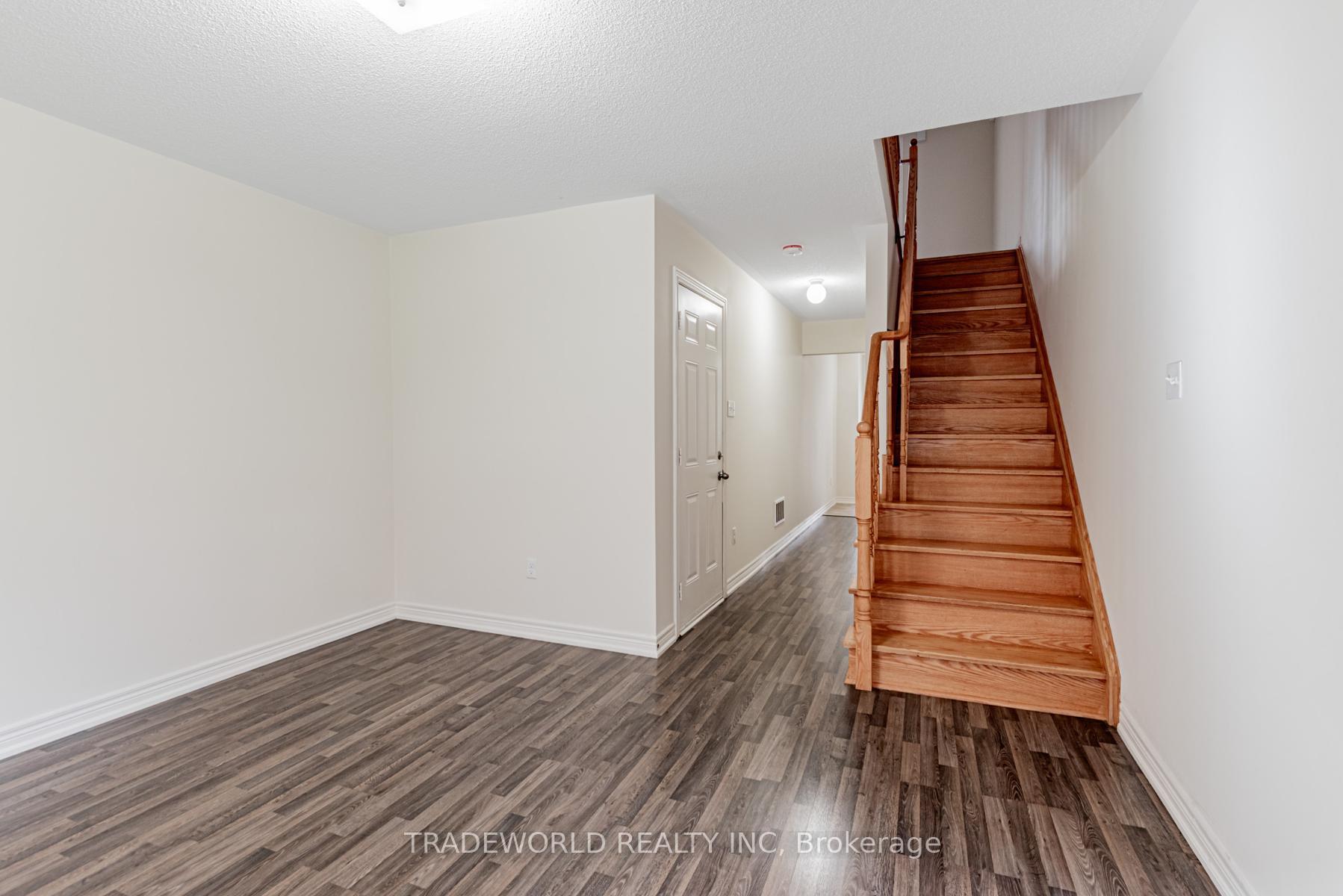 Photo 7 of 11 Roy Grove Way, Markham, Greensborough — HOMEH