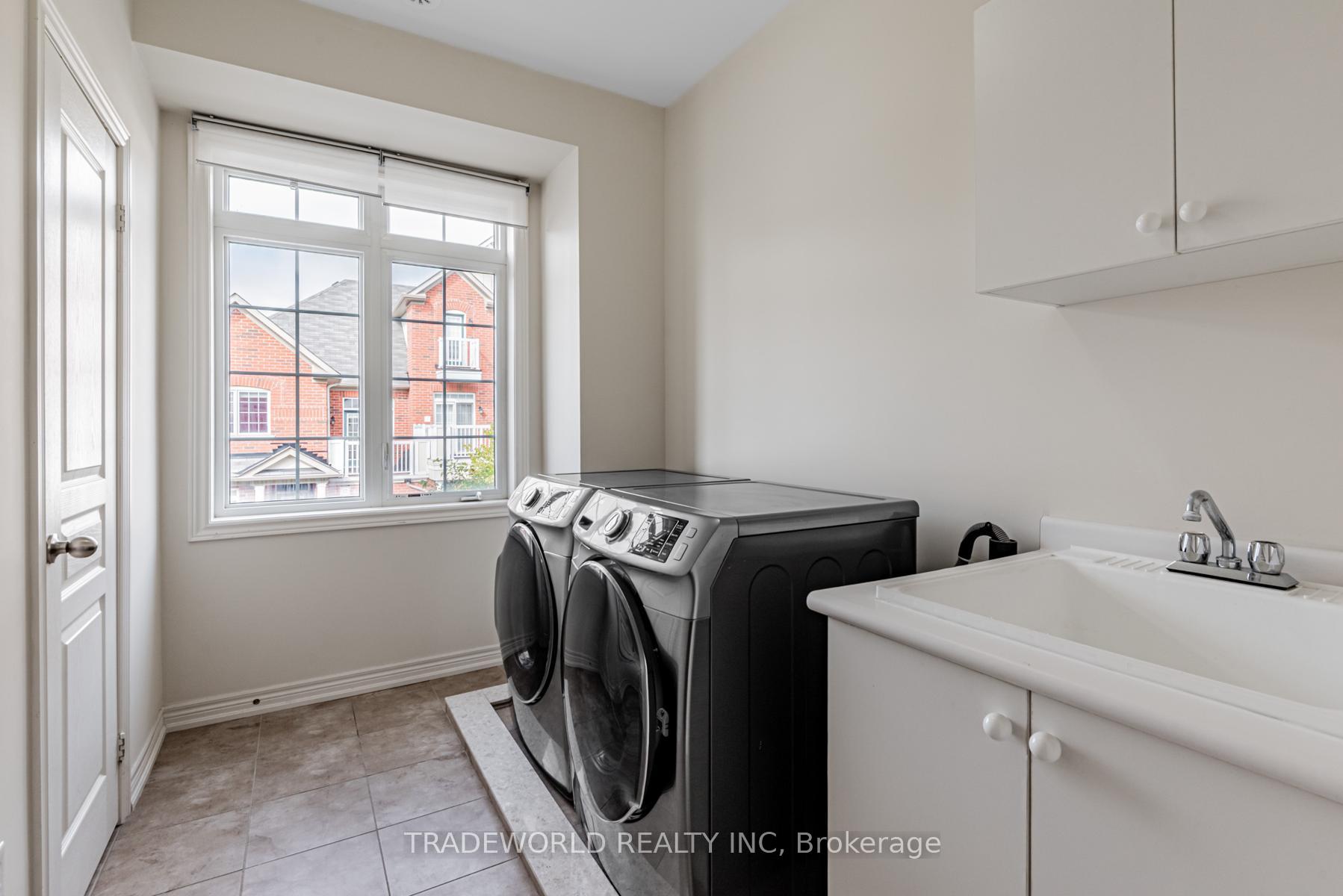 Photo 17 of 11 Roy Grove Way, Markham, Greensborough — HOMEH
