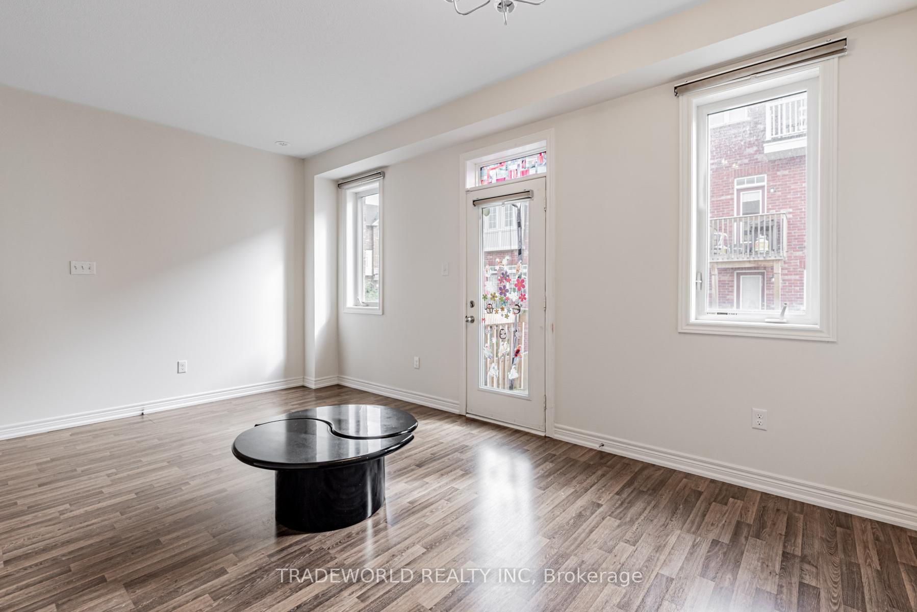 Photo 23 of 11 Roy Grove Way, Markham, Greensborough — HOMEH