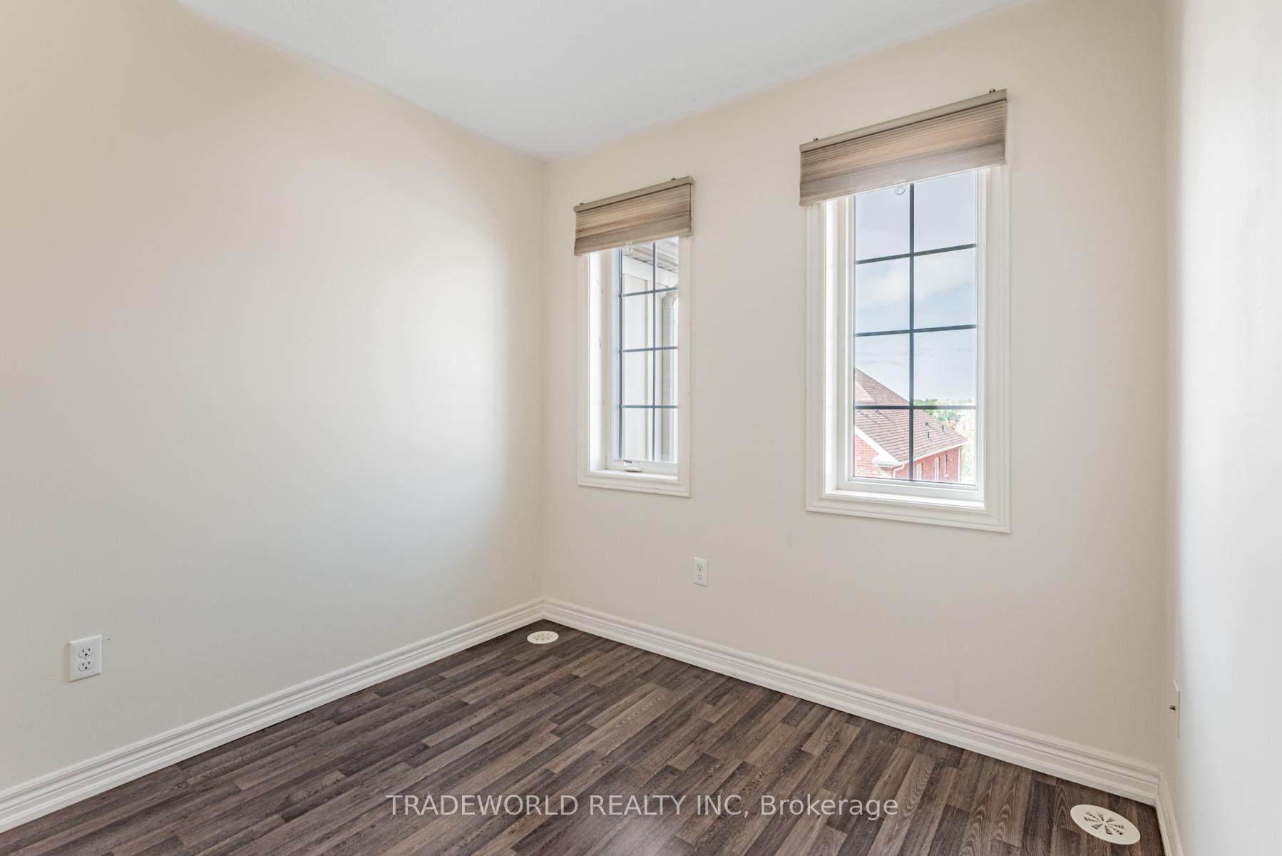Photo 34 of 11 Roy Grove Way, Markham, Greensborough — HOMEH