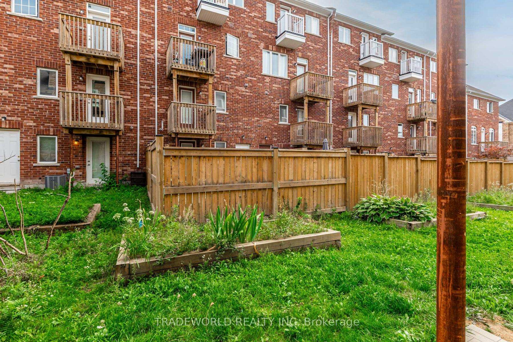 Photo 37 of 11 Roy Grove Way, Markham, Greensborough — HOMEH