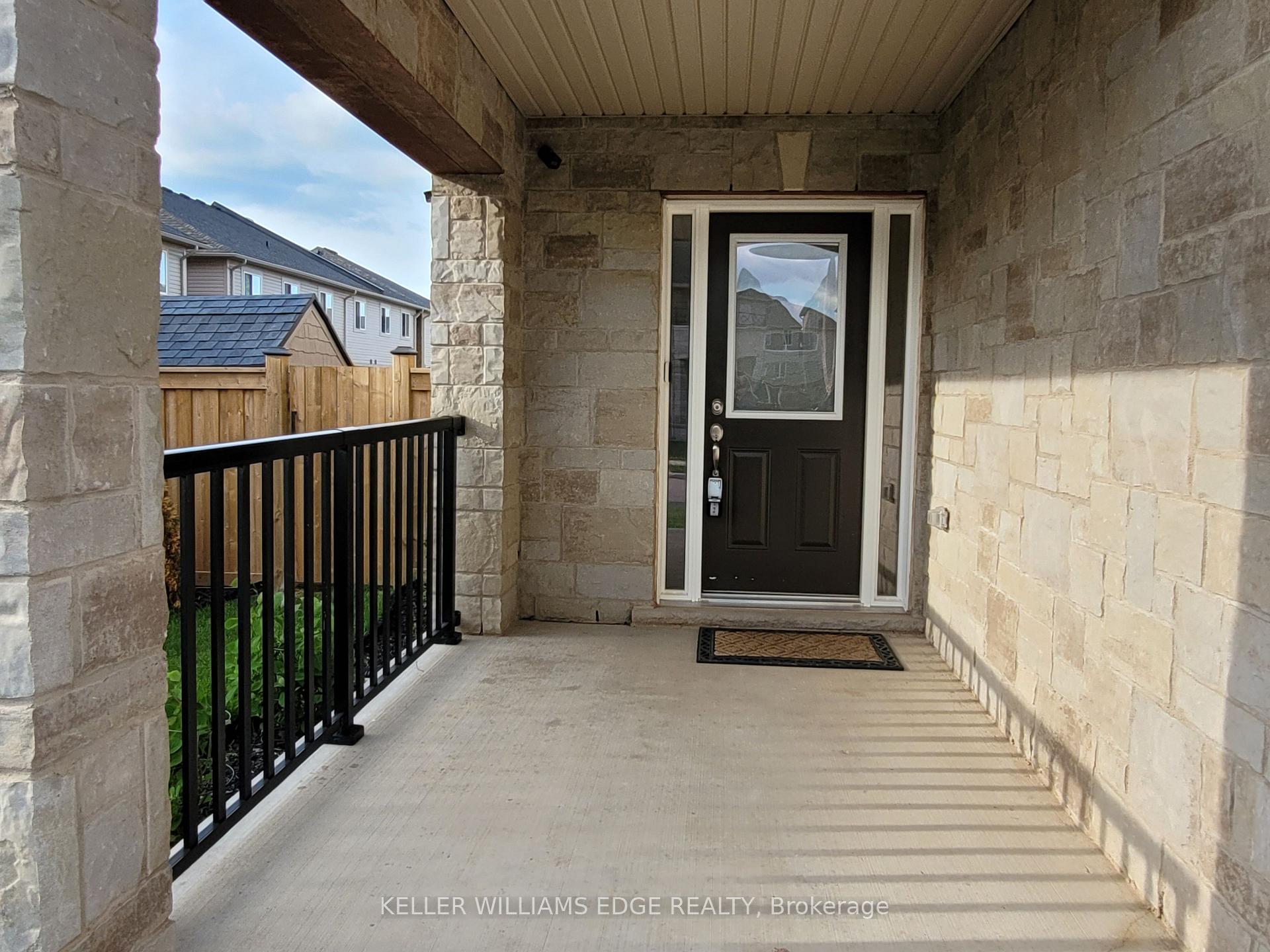 Photo 2 of 9 Zinfandel Drive, Hamilton, Winona — HOMEH