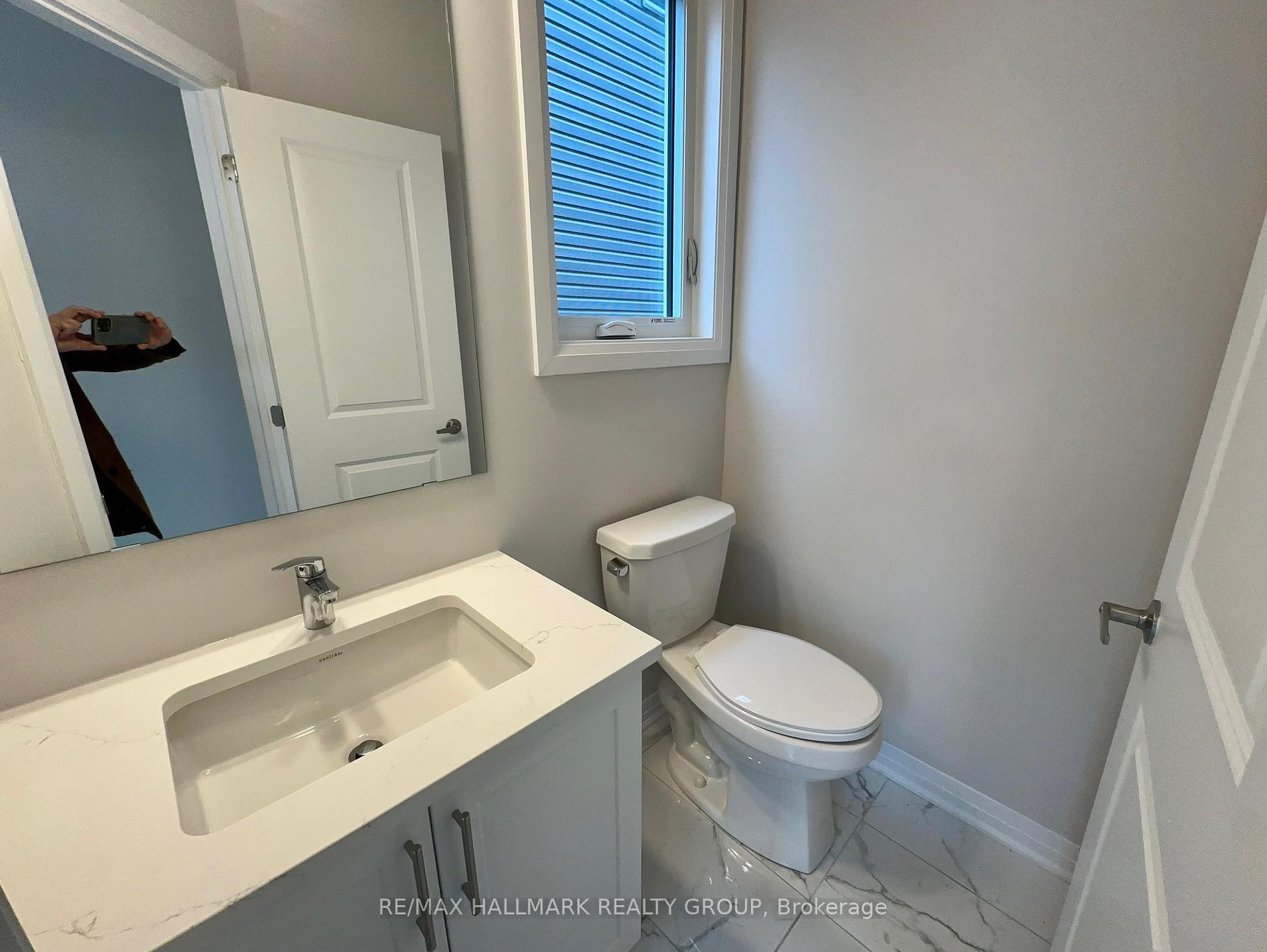 Photo 4 of 276 Livery Street, Ottawa, Kanata - Emerald Meadows/Trailwest — HOMEH