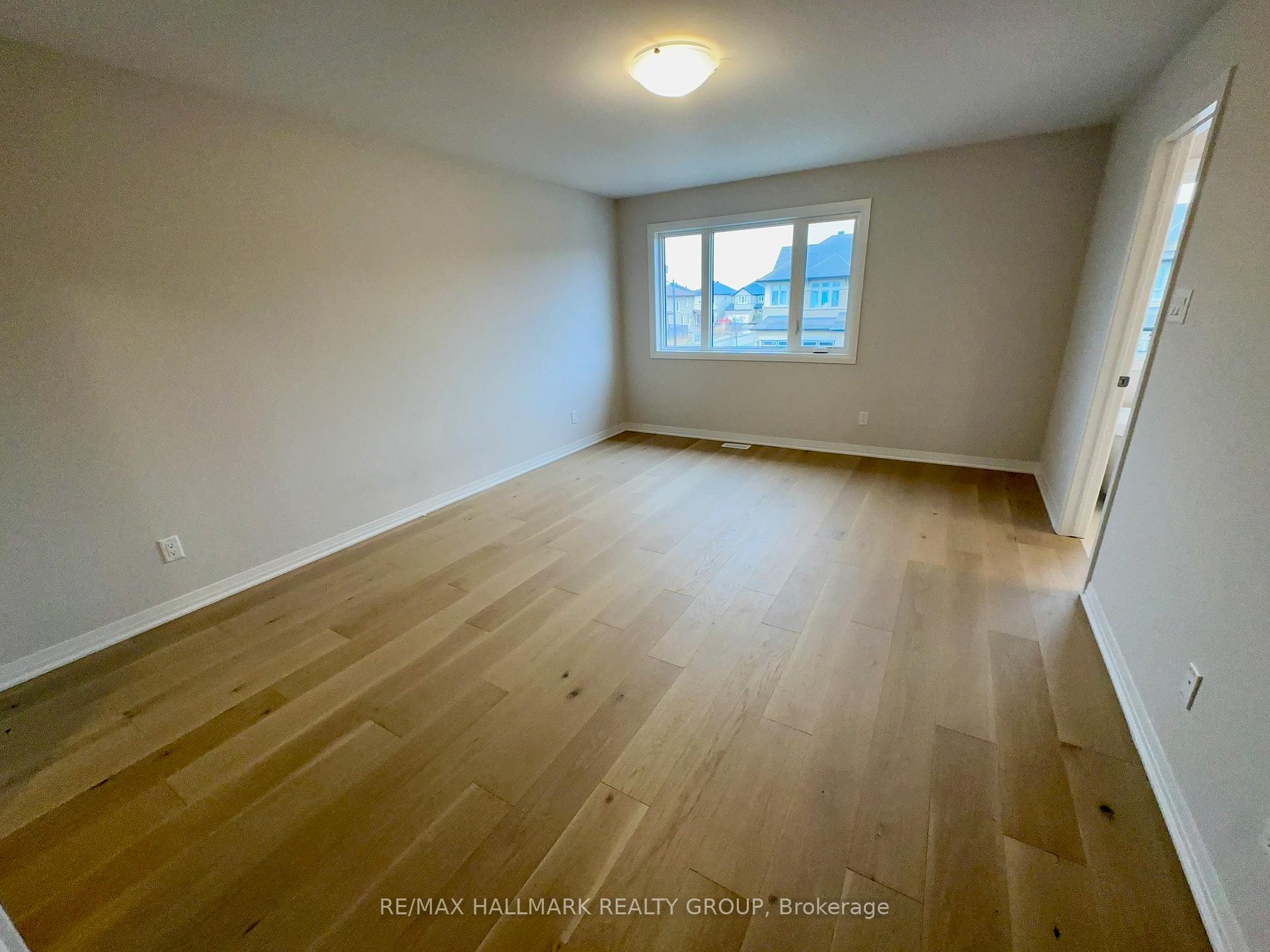 Photo 14 of 276 Livery Street, Ottawa, Kanata - Emerald Meadows/Trailwest — HOMEH