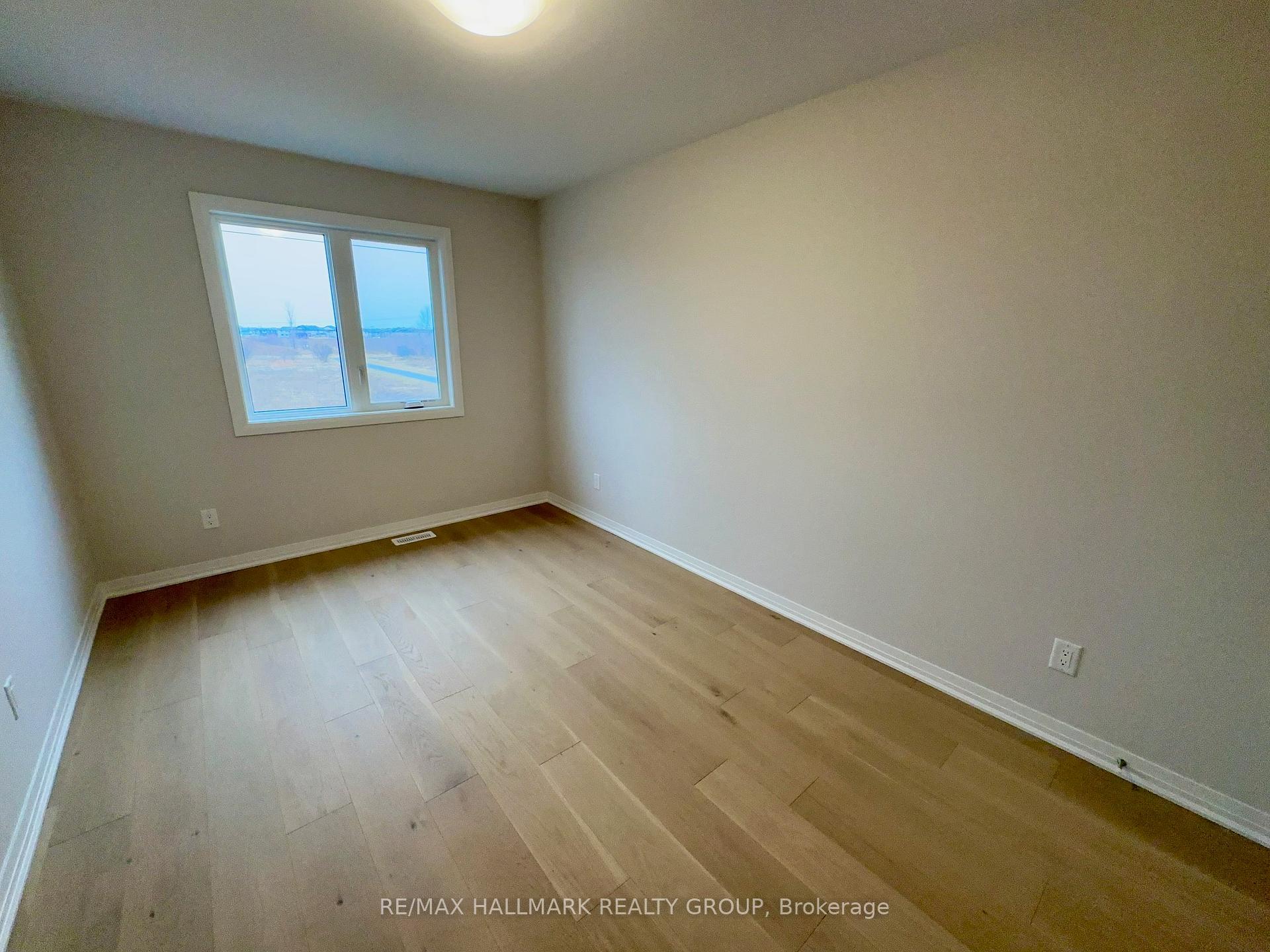 Photo 19 of 276 Livery Street, Ottawa, Kanata - Emerald Meadows/Trailwest — HOMEH
