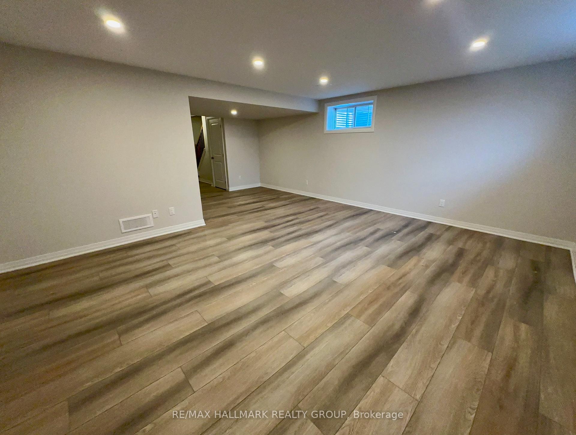Photo 22 of 276 Livery Street, Ottawa, Kanata - Emerald Meadows/Trailwest — HOMEH