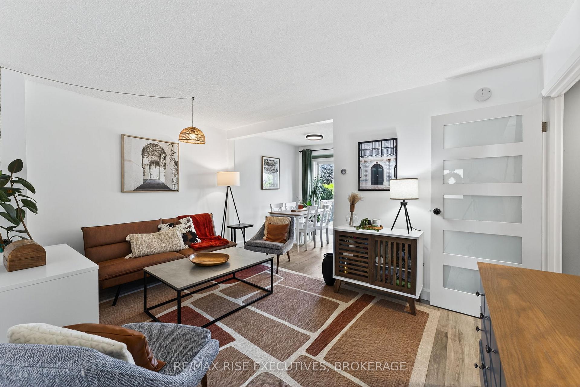 Photo 5 of 794 Littlestone Crescent, Kingston, East Gardiners Rd — HOMEH