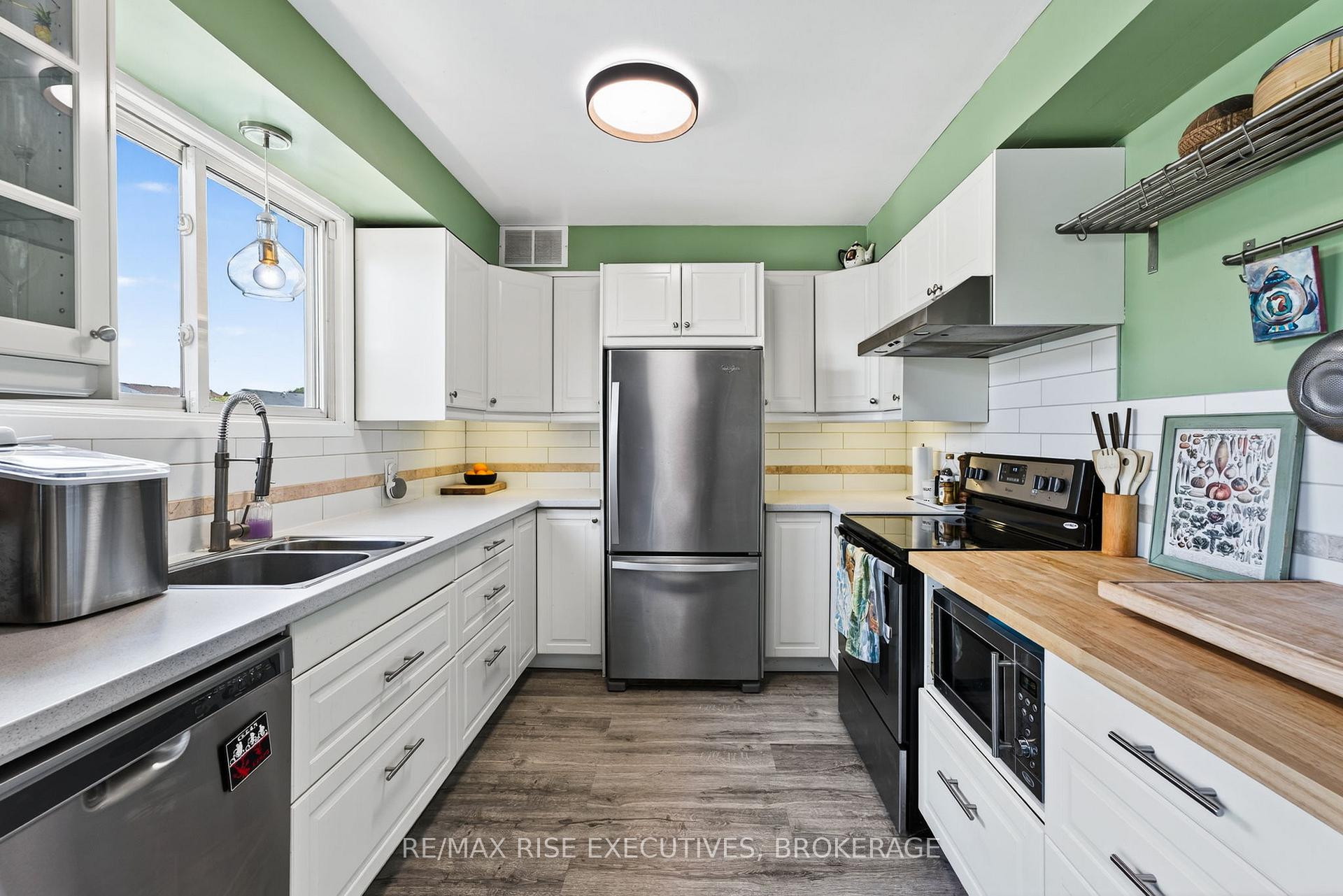 Photo 9 of 794 Littlestone Crescent, Kingston, East Gardiners Rd — HOMEH