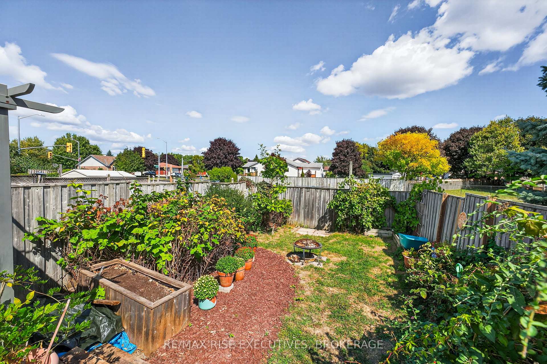 Photo 17 of 794 Littlestone Crescent, Kingston, East Gardiners Rd — HOMEH