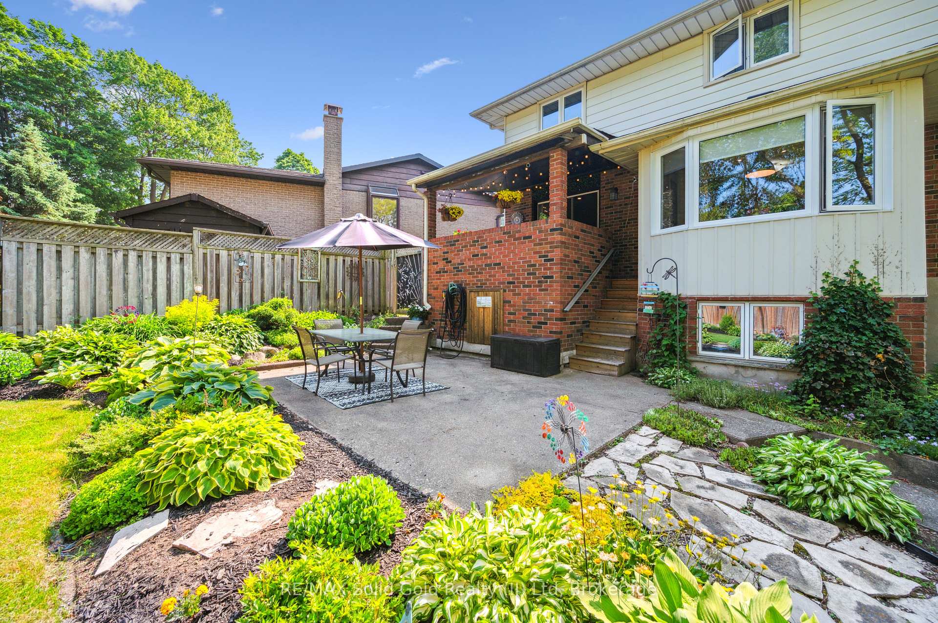 Photo 38 of 44 Sandsprings Court, Kitchener — HOMEH
