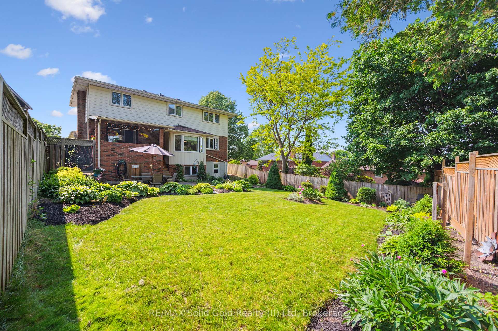 Photo 39 of 44 Sandsprings Court, Kitchener — HOMEH