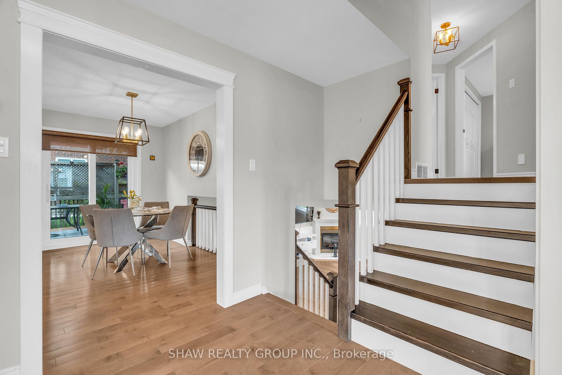 Photo 12 of 210 Misty Court, Kitchener — HOMEH