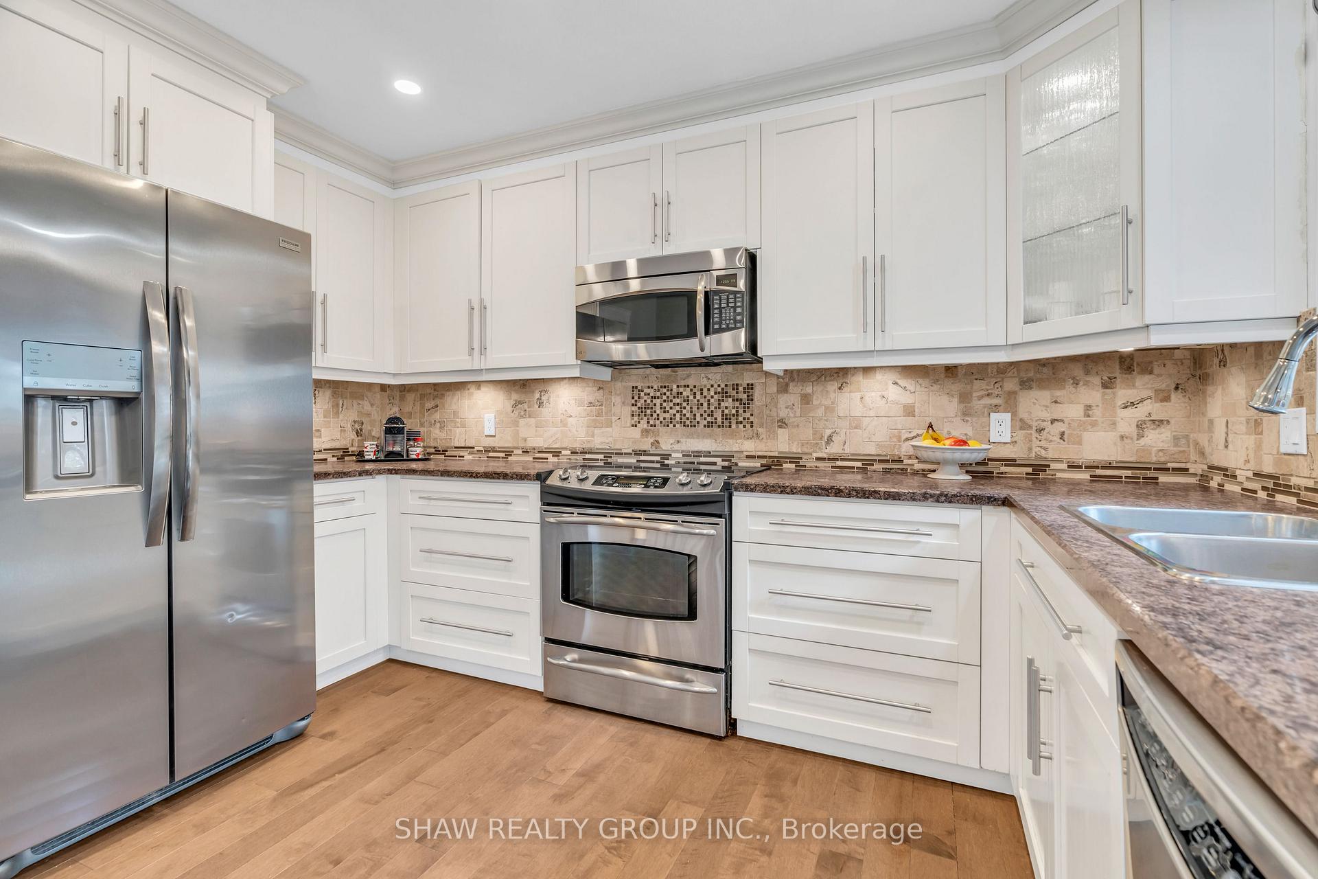 Photo 15 of 210 Misty Court, Kitchener — HOMEH