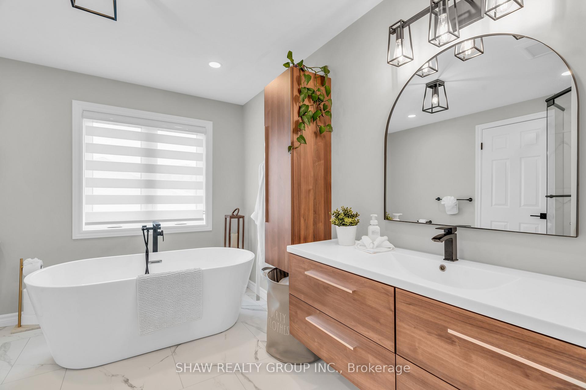 Photo 29 of 210 Misty Court, Kitchener — HOMEH