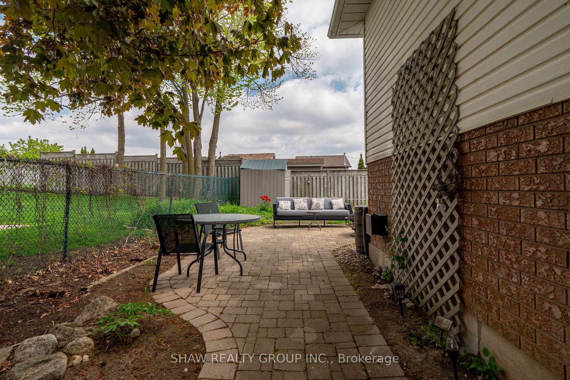 Photo 38 of 210 Misty Court, Kitchener — HOMEH