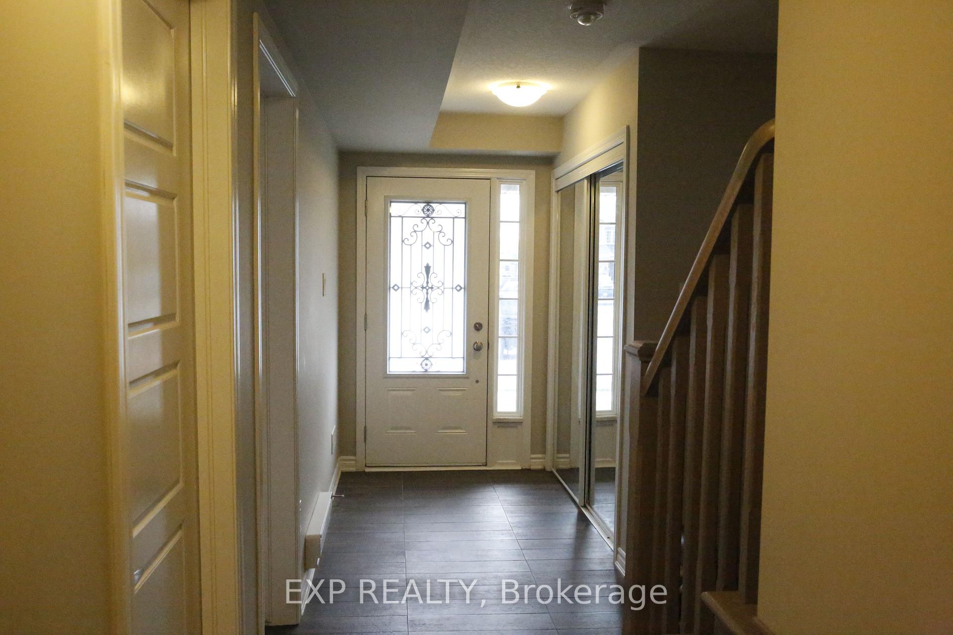 Photo 3 of Unit 10, 230 Avonsyde Boulevard, Hamilton, Waterdown — HOMEH