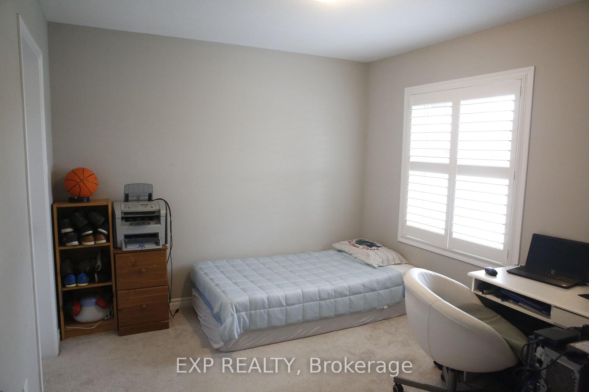 Photo 4 of Unit 10, 230 Avonsyde Boulevard, Hamilton, Waterdown — HOMEH