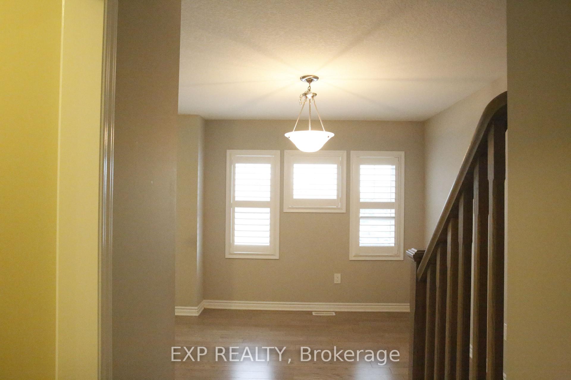 Photo 14 of Unit 10, 230 Avonsyde Boulevard, Hamilton, Waterdown — HOMEH