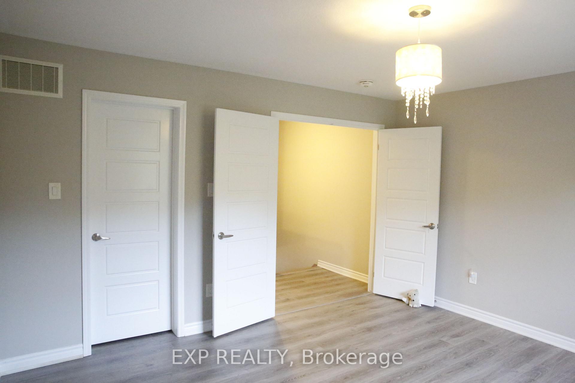 Photo 19 of Unit 10, 230 Avonsyde Boulevard, Hamilton, Waterdown — HOMEH