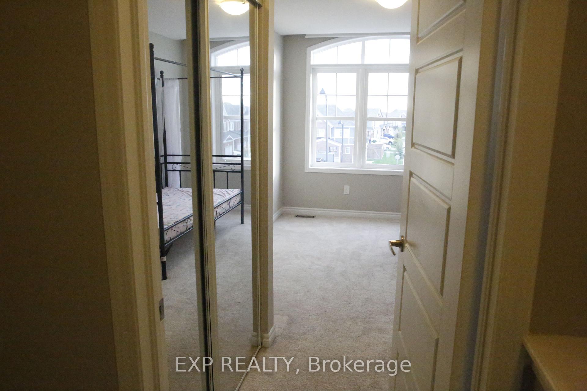 Photo 23 of Unit 10, 230 Avonsyde Boulevard, Hamilton, Waterdown — HOMEH