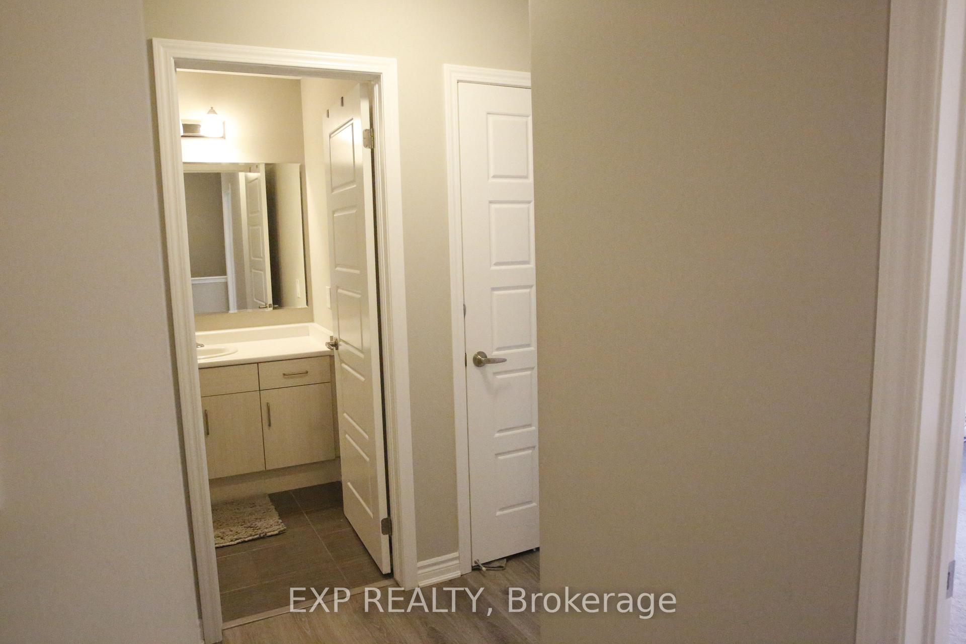 Photo 25 of Unit 10, 230 Avonsyde Boulevard, Hamilton, Waterdown — HOMEH