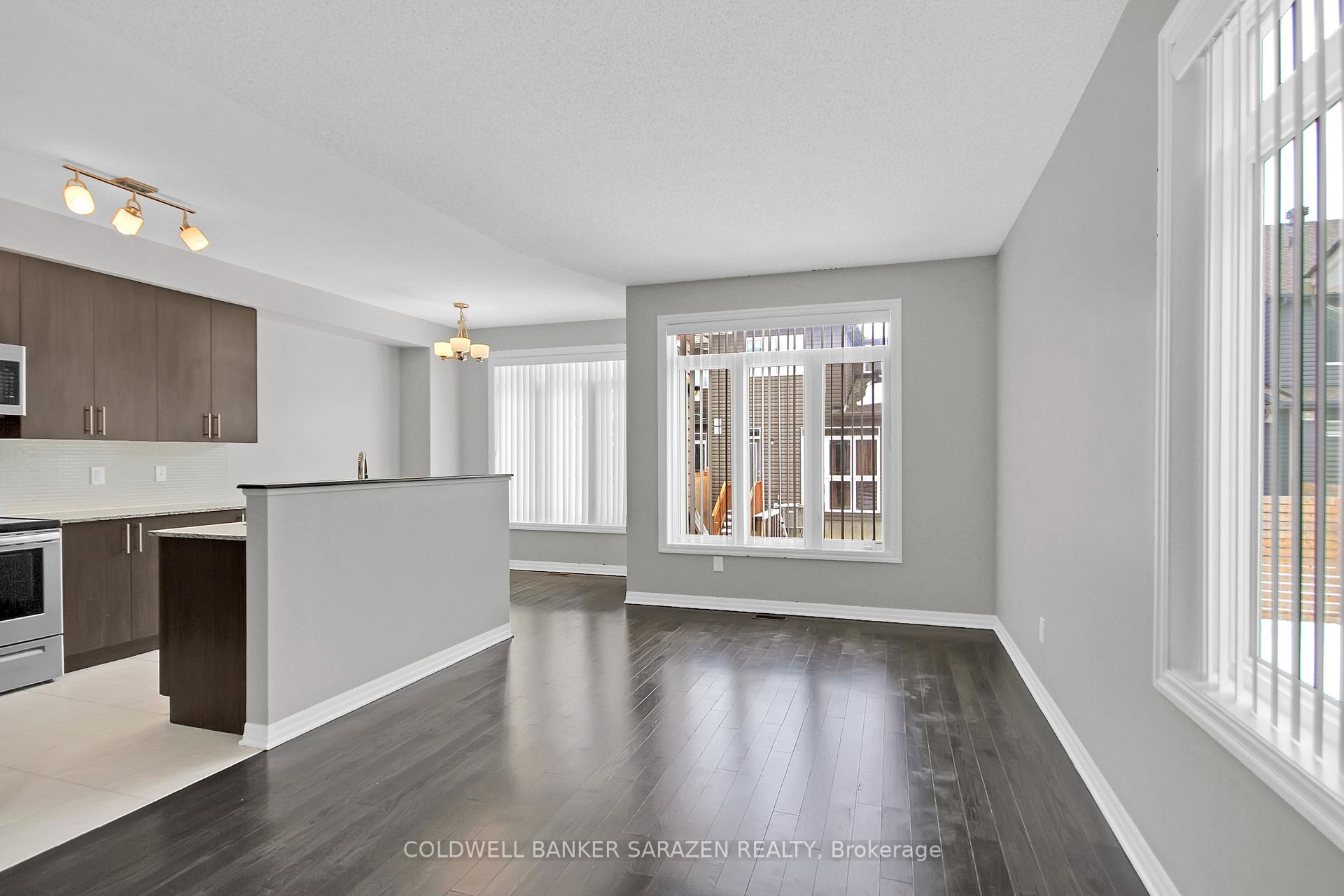 Photo 7 of 526 Rioja Street, Ottawa, Kanata - Emerald Meadows/Trailwest — HOMEH