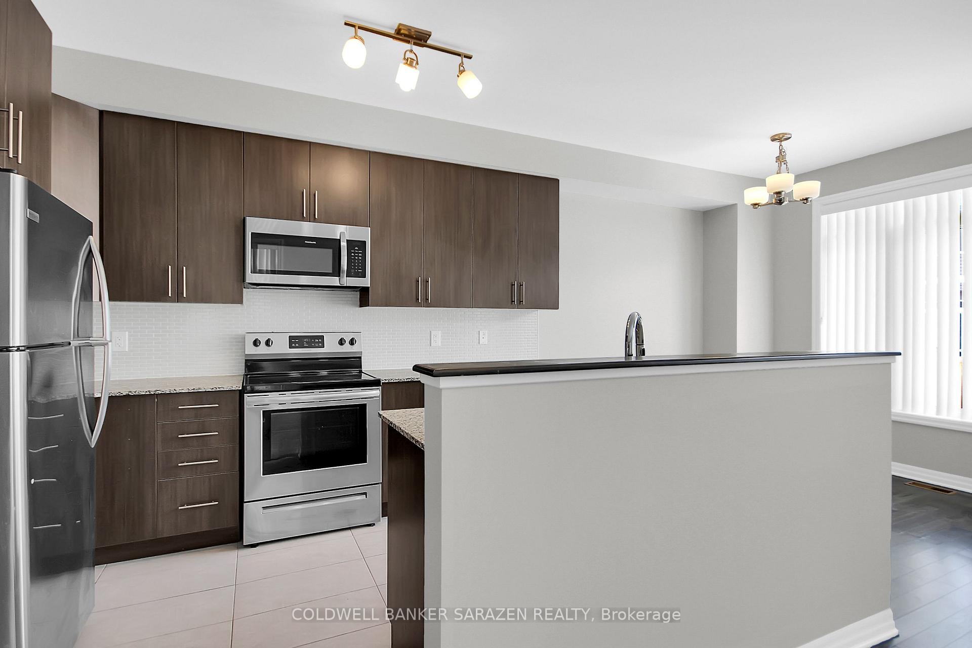 Photo 13 of 526 Rioja Street, Ottawa, Kanata - Emerald Meadows/Trailwest — HOMEH