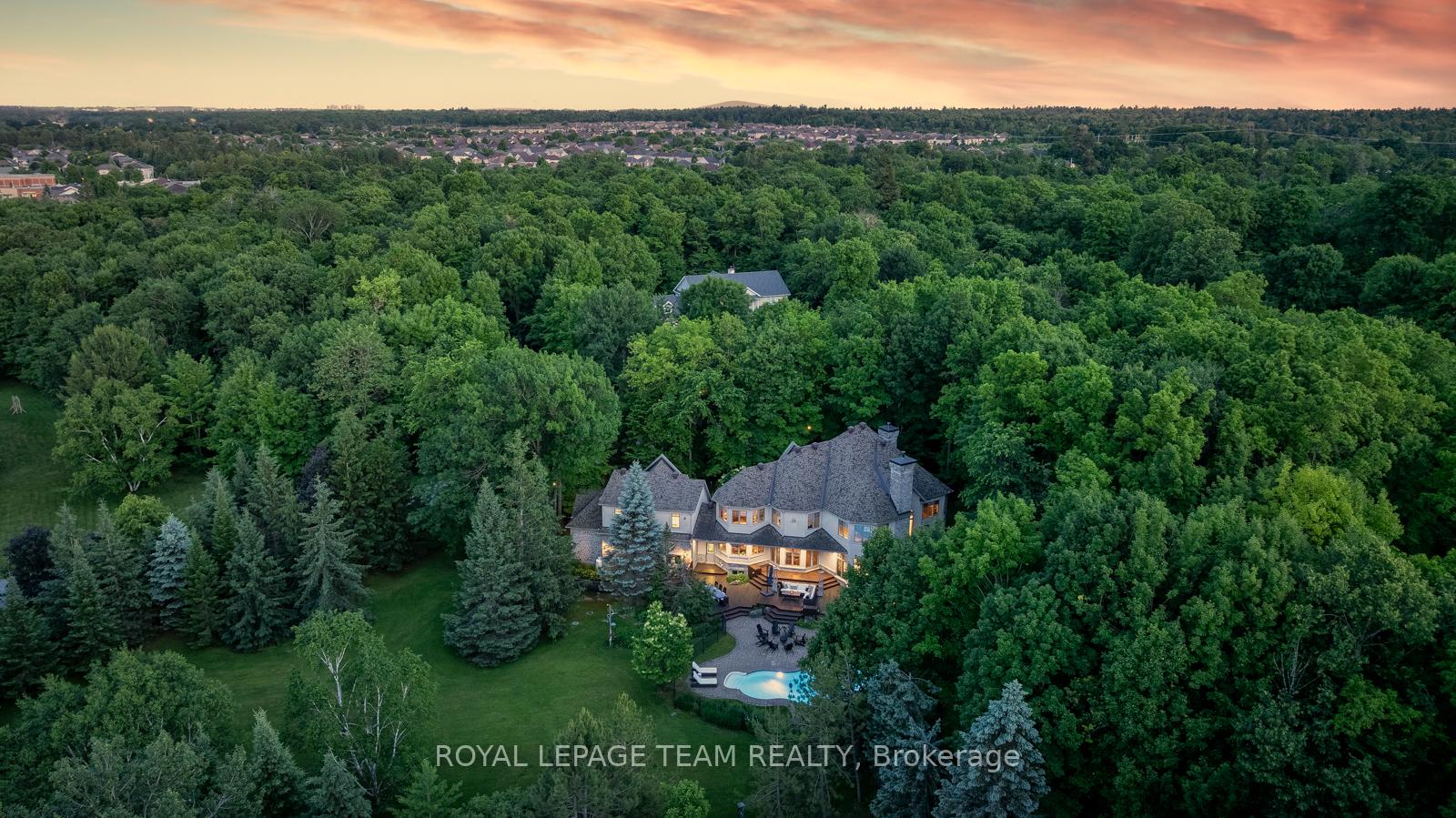 Photo 4 of 33 Marchbrook Circle, Ottawa, Kanata - Rural Kanata (Central) — HOMEH