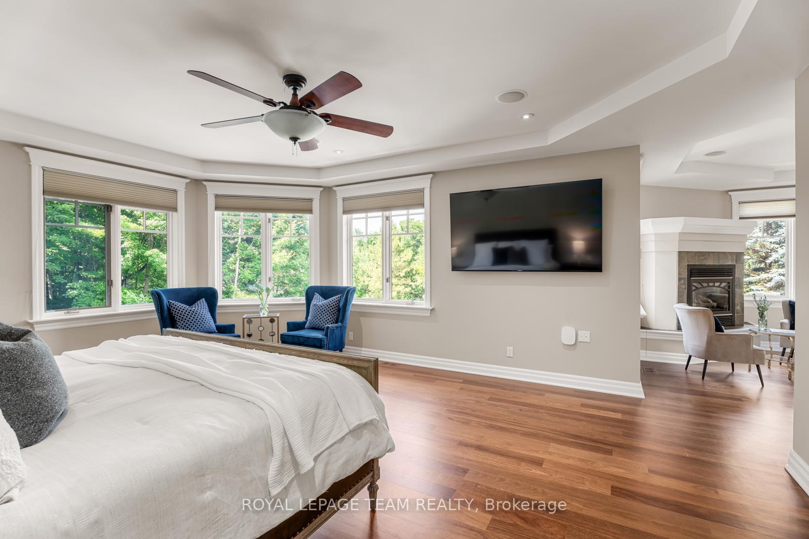 Photo 13 of 33 Marchbrook Circle, Ottawa, Kanata - Rural Kanata (Central) — HOMEH