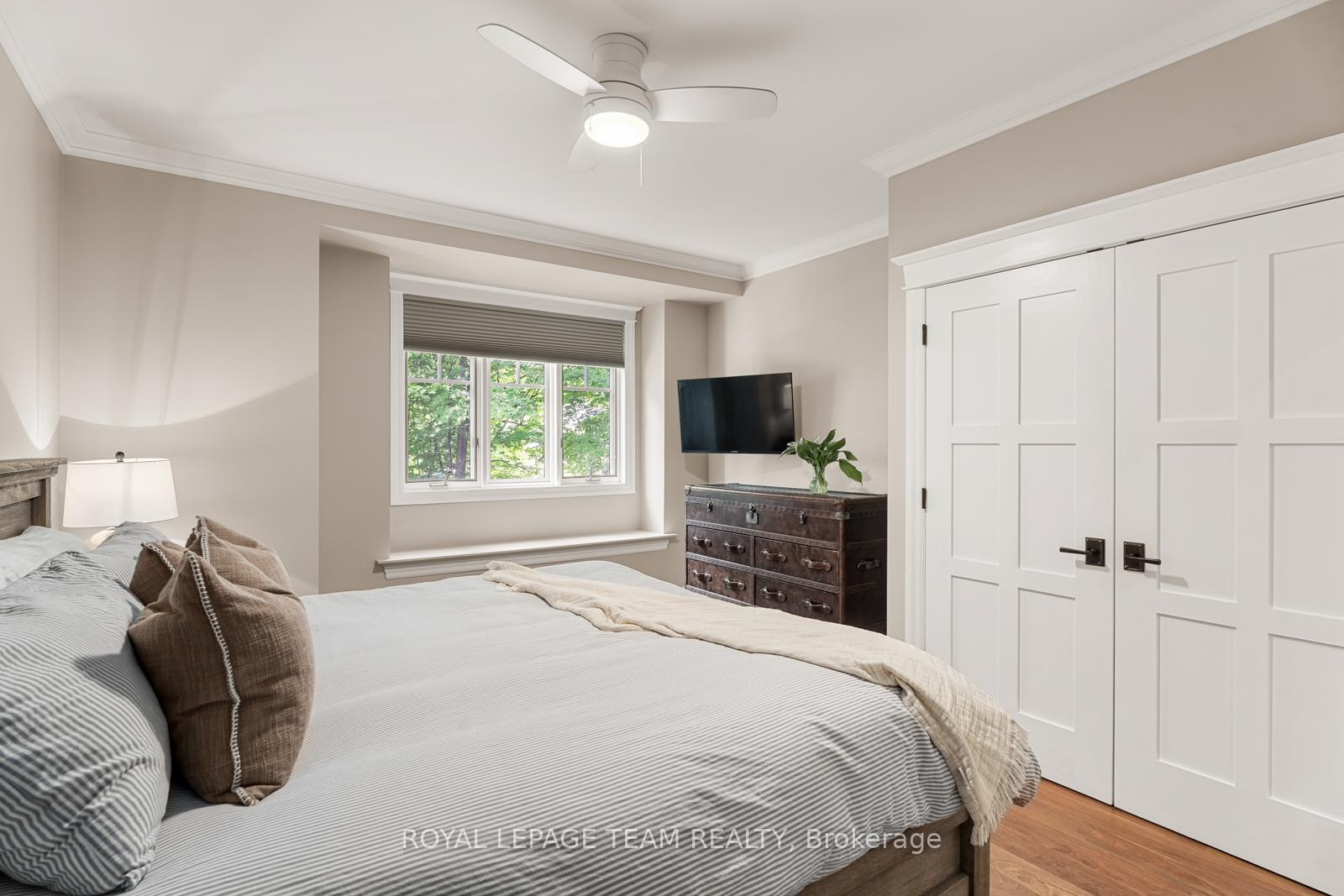 Photo 18 of 33 Marchbrook Circle, Ottawa, Kanata - Rural Kanata (Central) — HOMEH