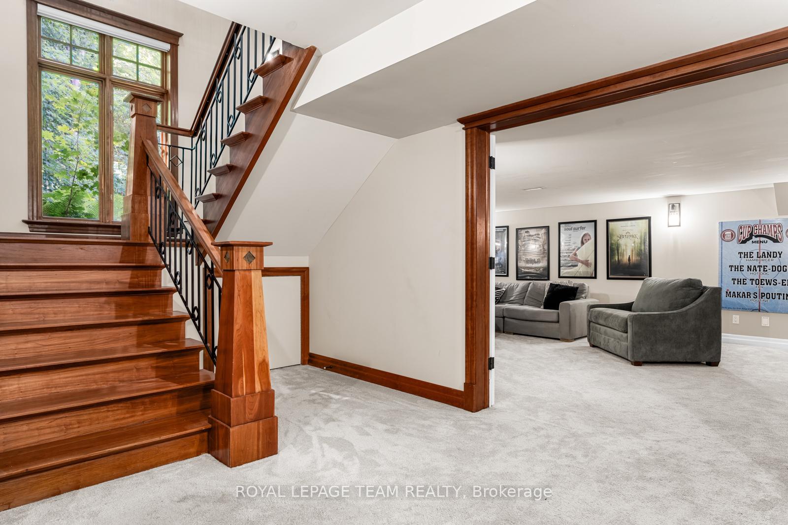 Photo 21 of 33 Marchbrook Circle, Ottawa, Kanata - Rural Kanata (Central) — HOMEH